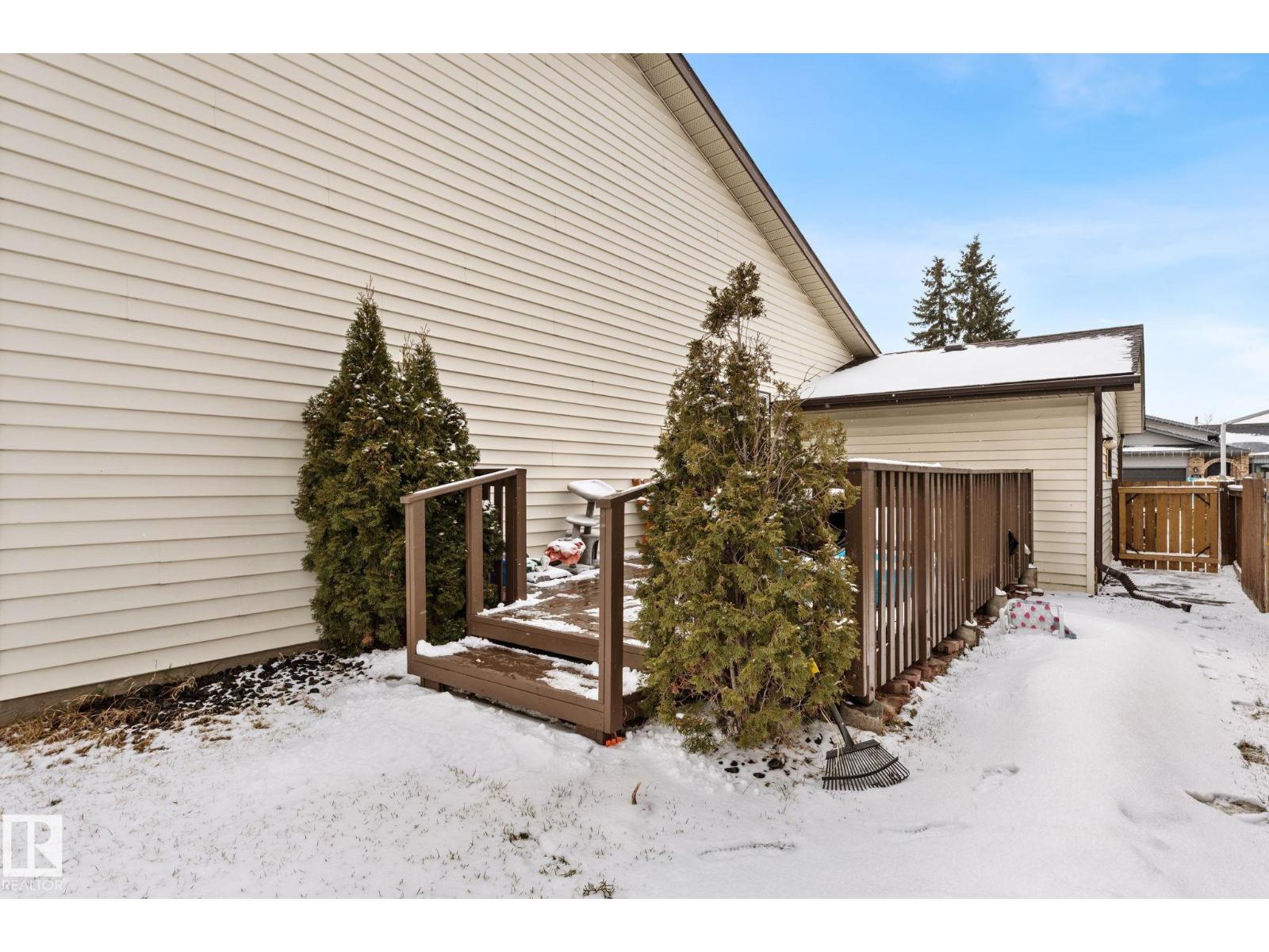 7252 152C AV NW, Edmonton