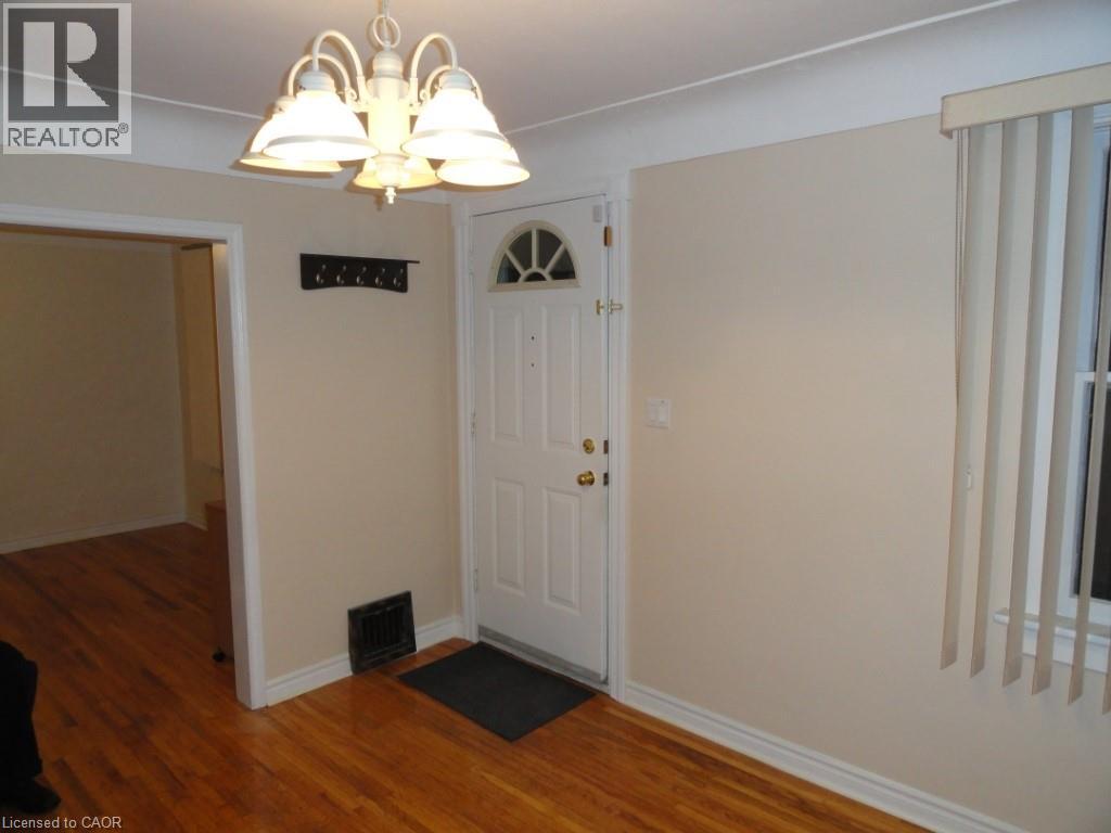 21 WEST Street, Dundas, Ontario, L9H1J4 — Photo 6
