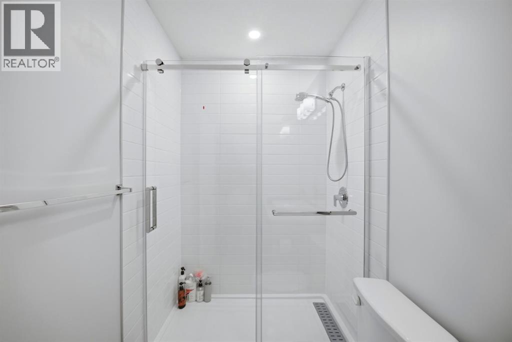 #315 10 SAGE HILL WALK NW - 11