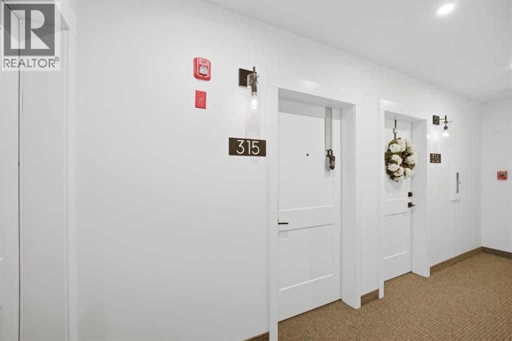 #315 10 SAGE HILL WALK NW - 15