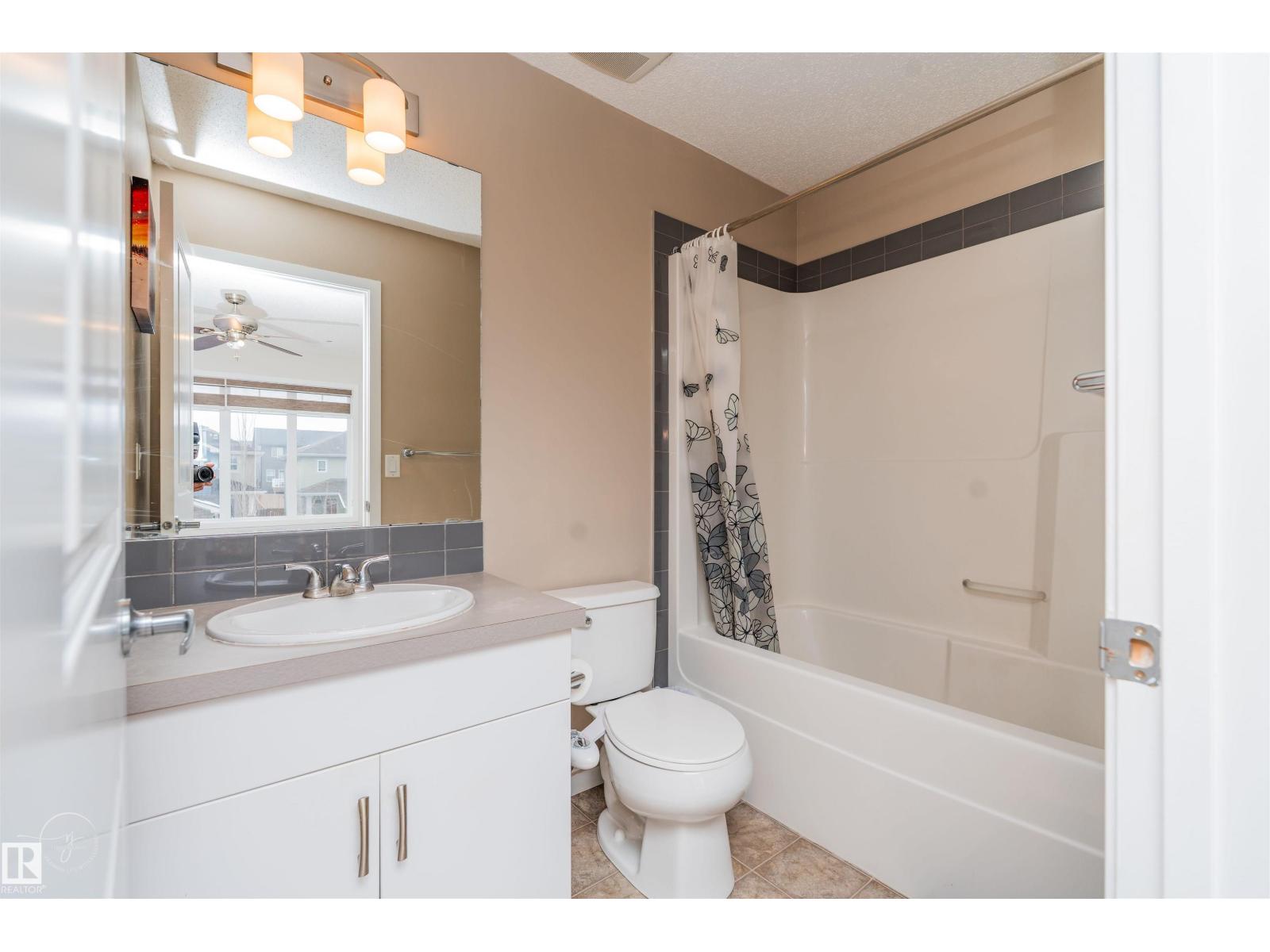 2122 52A ST SW, Edmonton