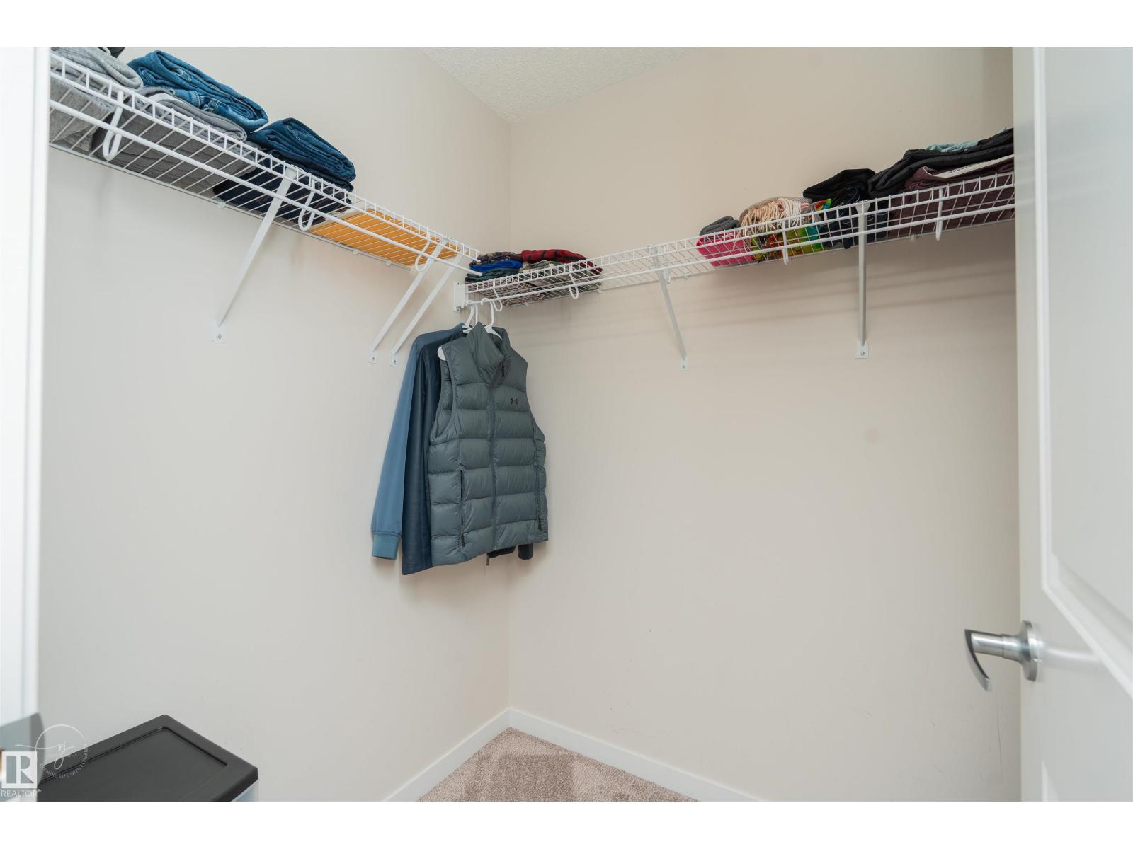 2122 52A ST SW, Edmonton