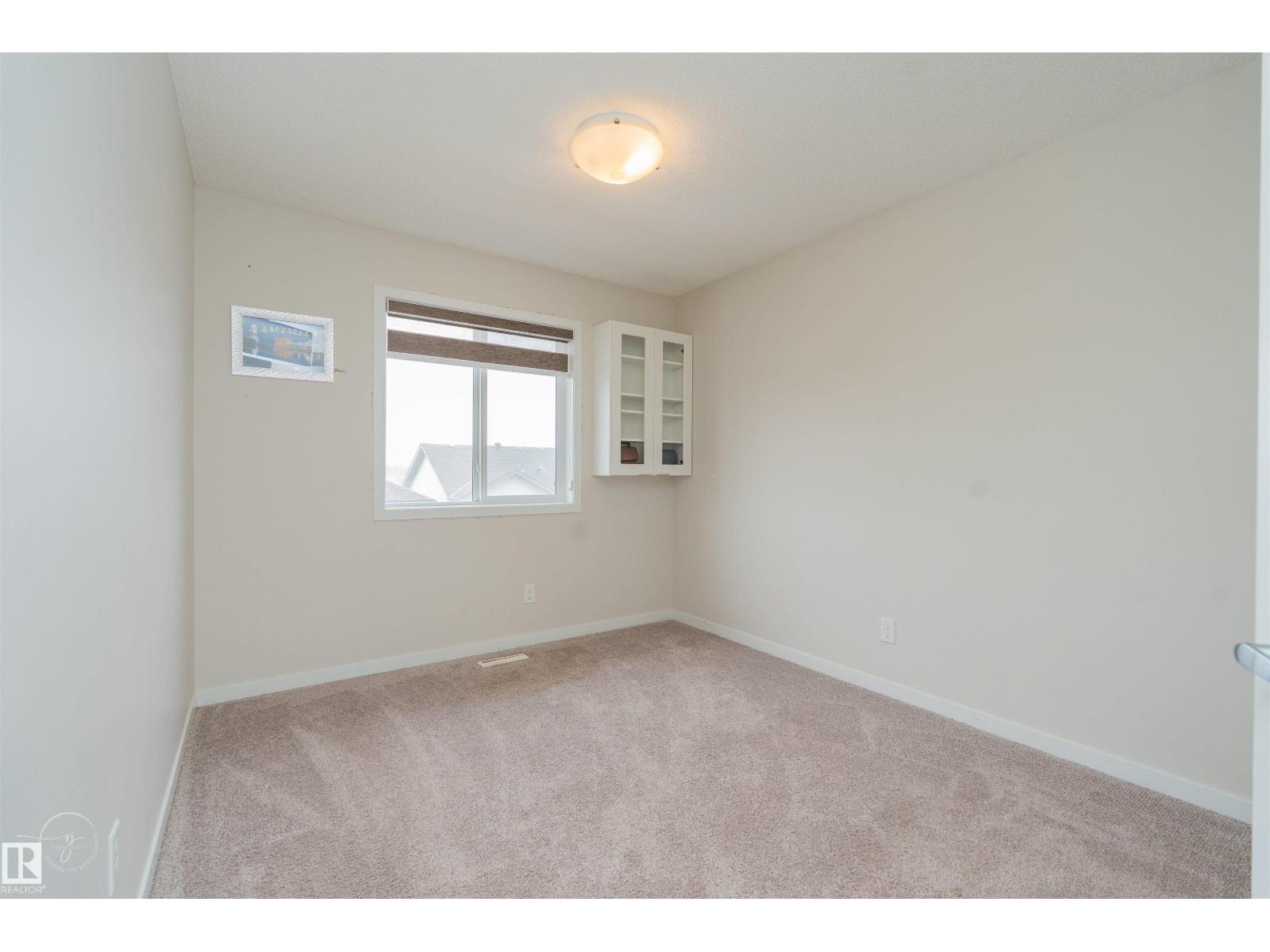 2122 52A ST SW, Edmonton