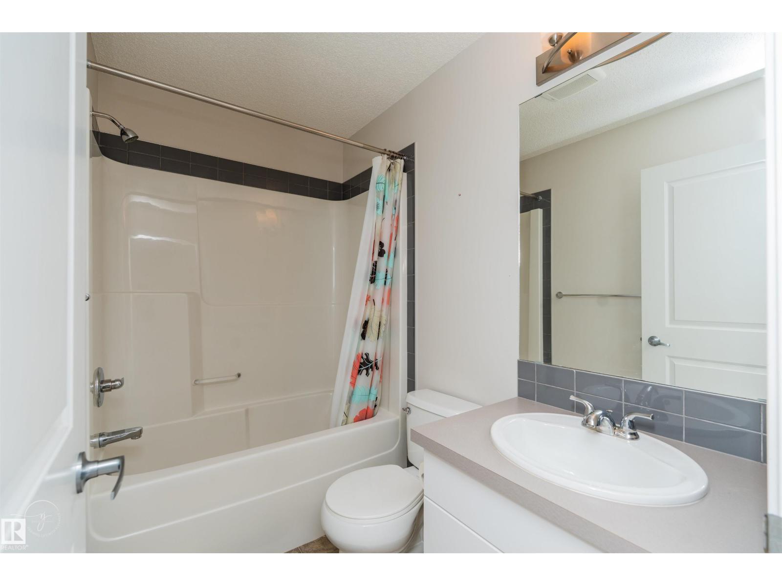 2122 52A ST SW, Edmonton