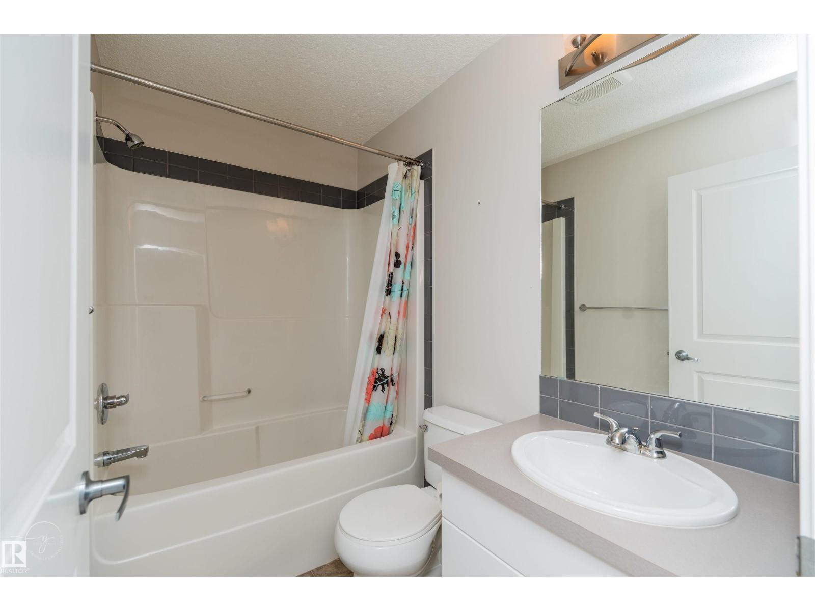 2122 52A ST SW, Edmonton