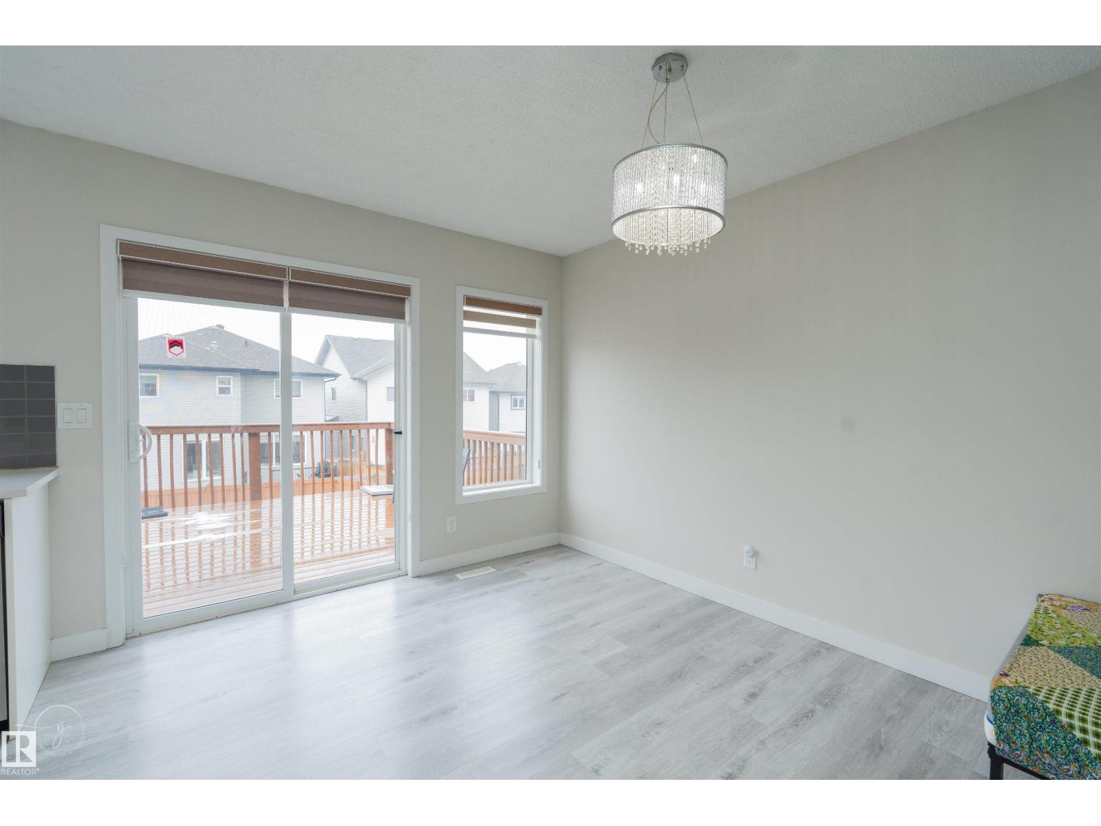 2122 52A ST SW, Edmonton