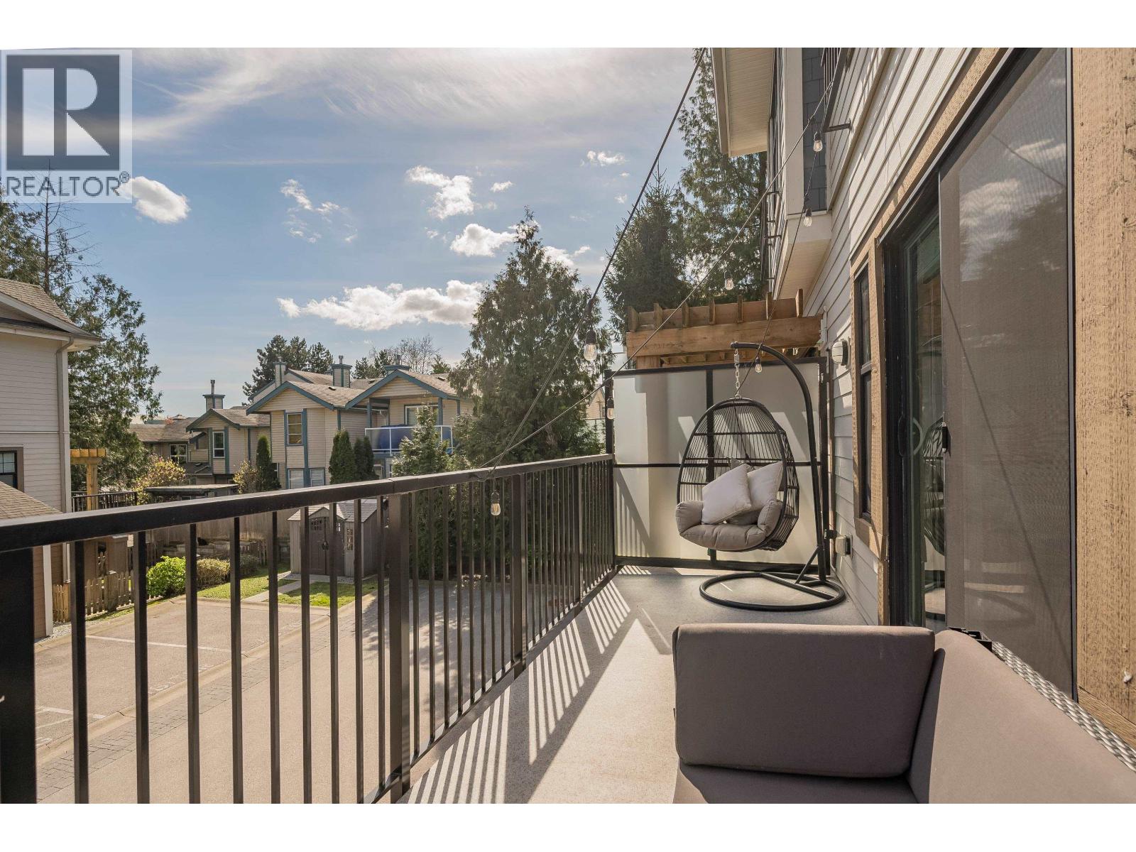 15 1818 HARBOUR STREET, Port Coquitlam