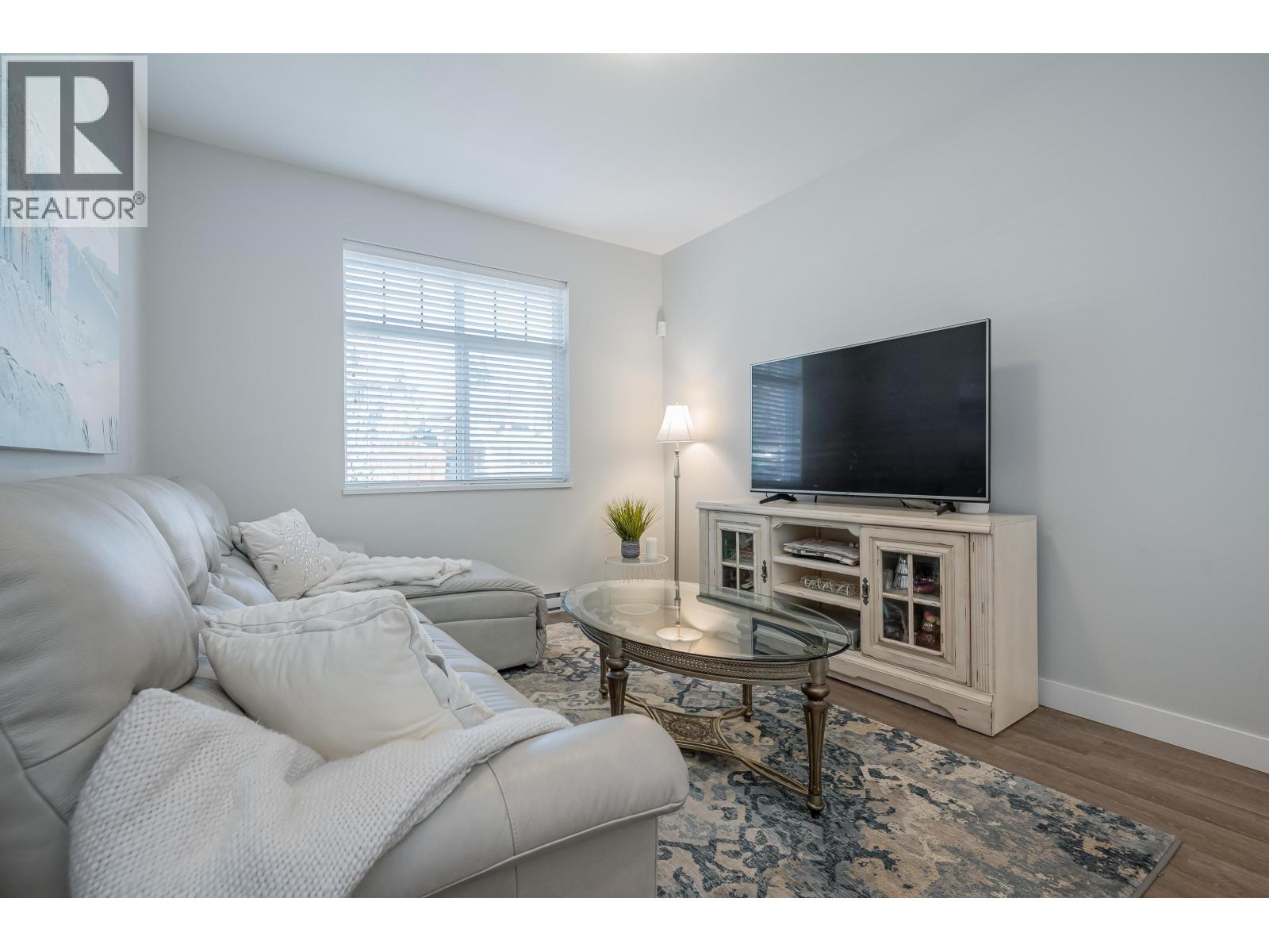 15 1818 HARBOUR STREET, Port Coquitlam