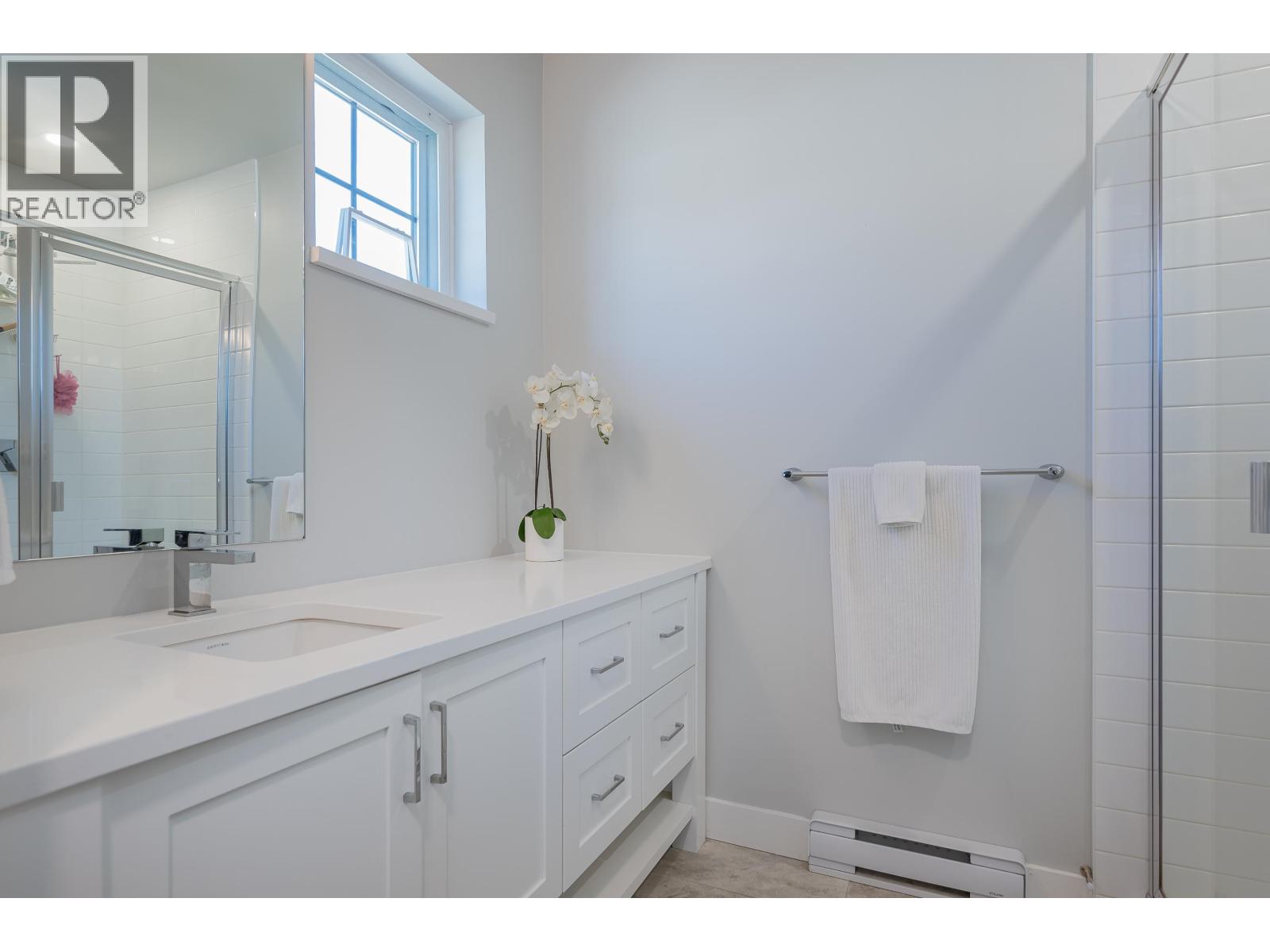 15 1818 HARBOUR STREET, Port Coquitlam