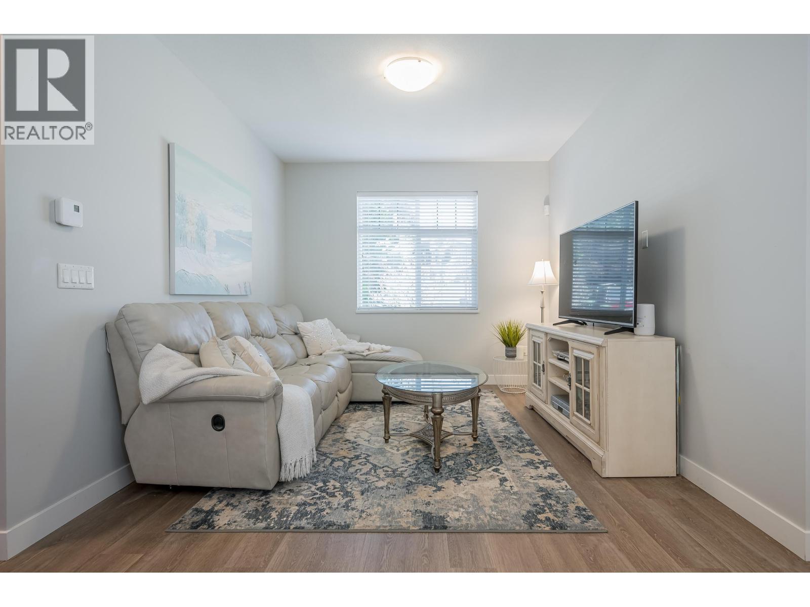 15 1818 HARBOUR STREET, Port Coquitlam