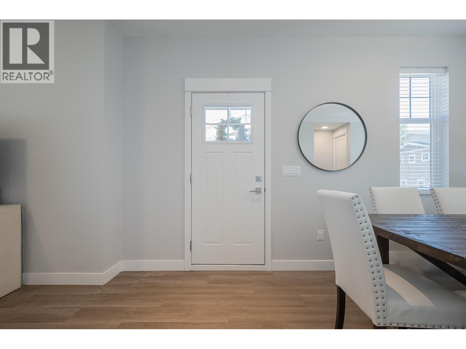 15 1818 HARBOUR STREET, Port Coquitlam