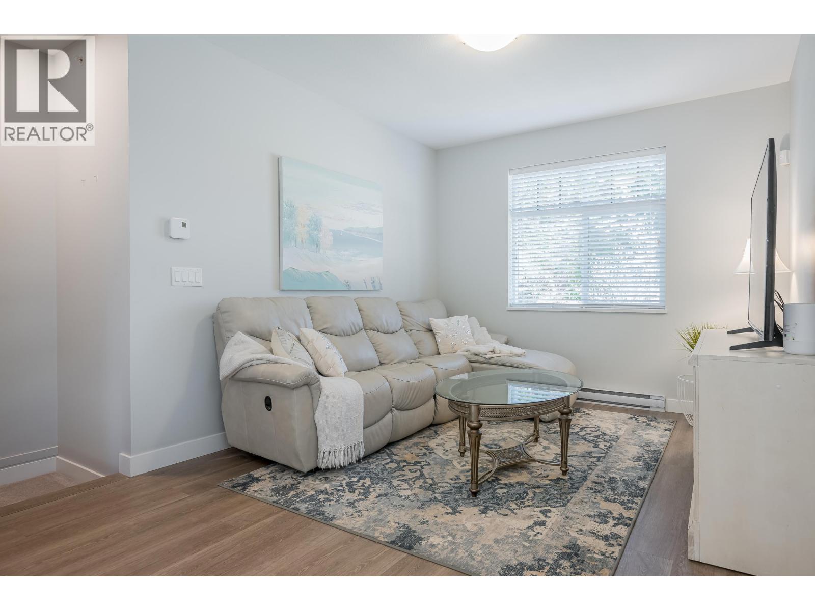 15 1818 HARBOUR STREET, Port Coquitlam