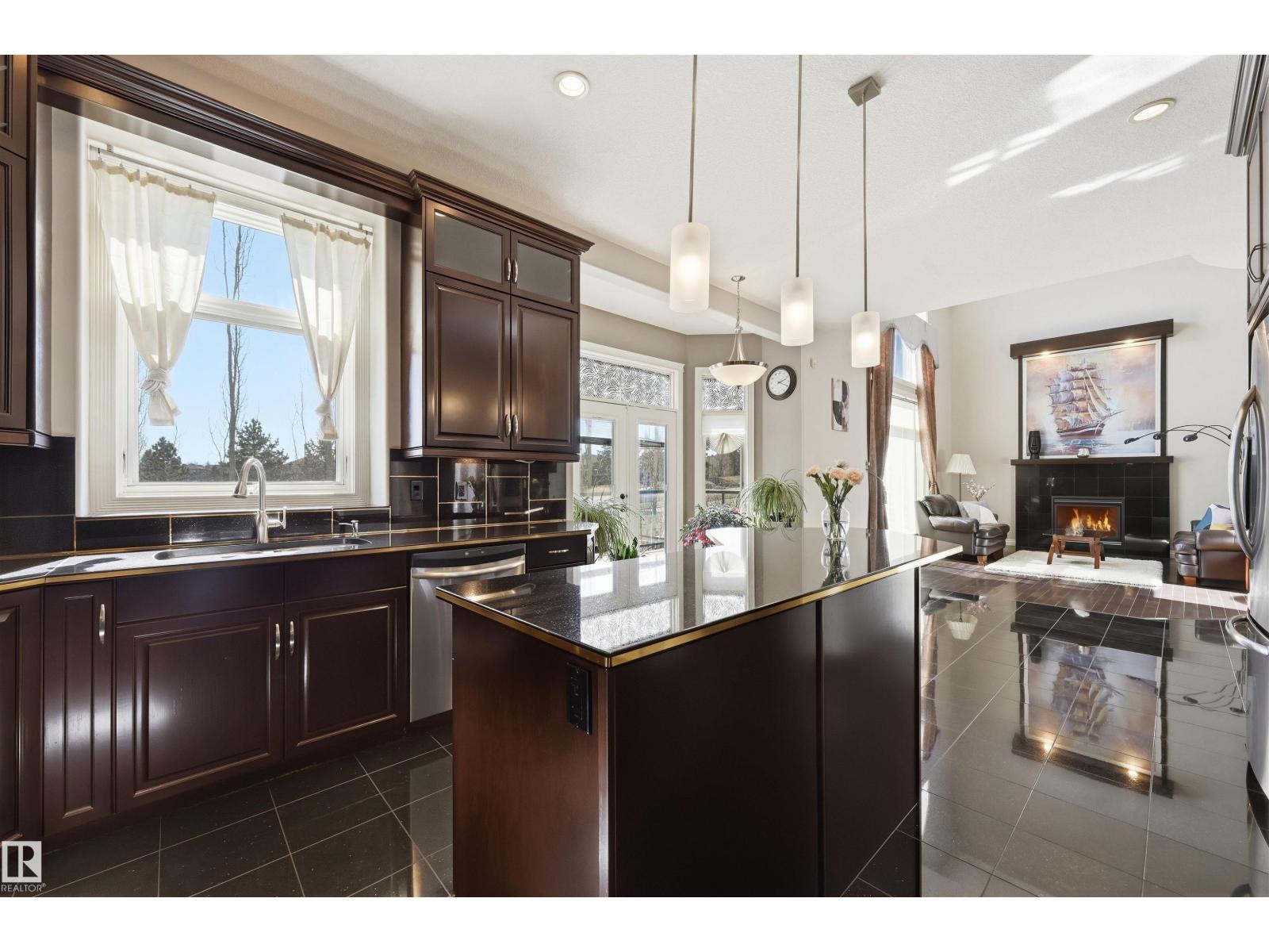 831 HOLLANDS LANDING LD NW, Edmonton