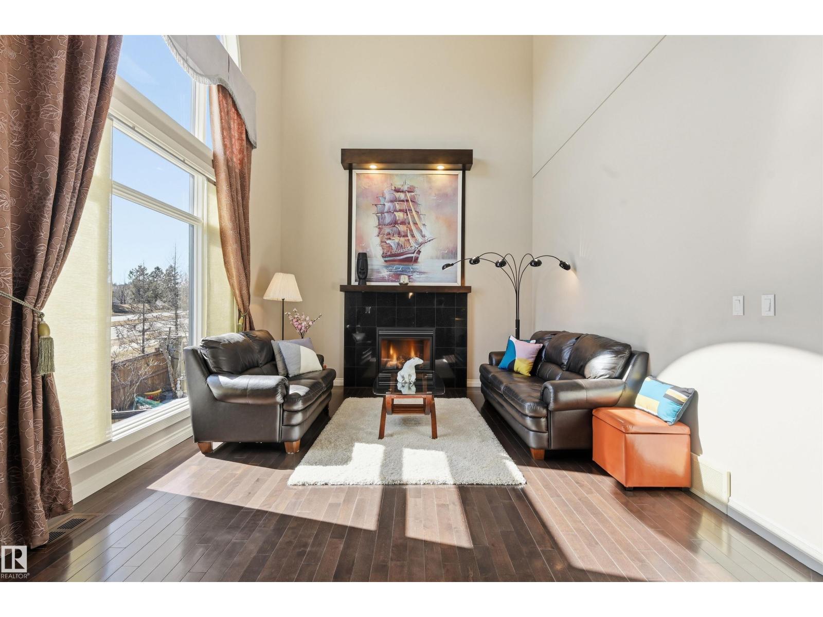 831 HOLLANDS LANDING LD NW, Edmonton