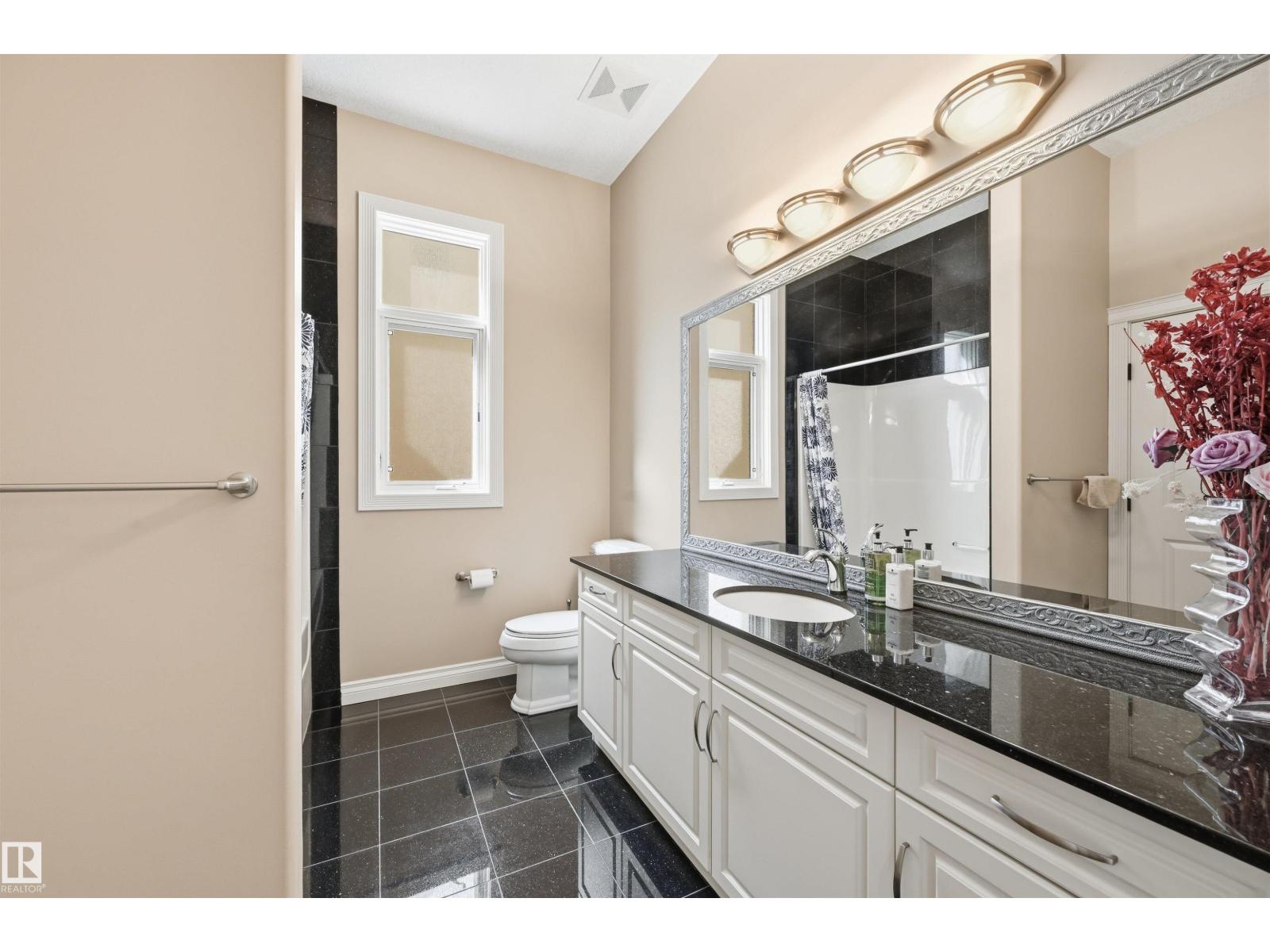 831 HOLLANDS LANDING LD NW, Edmonton