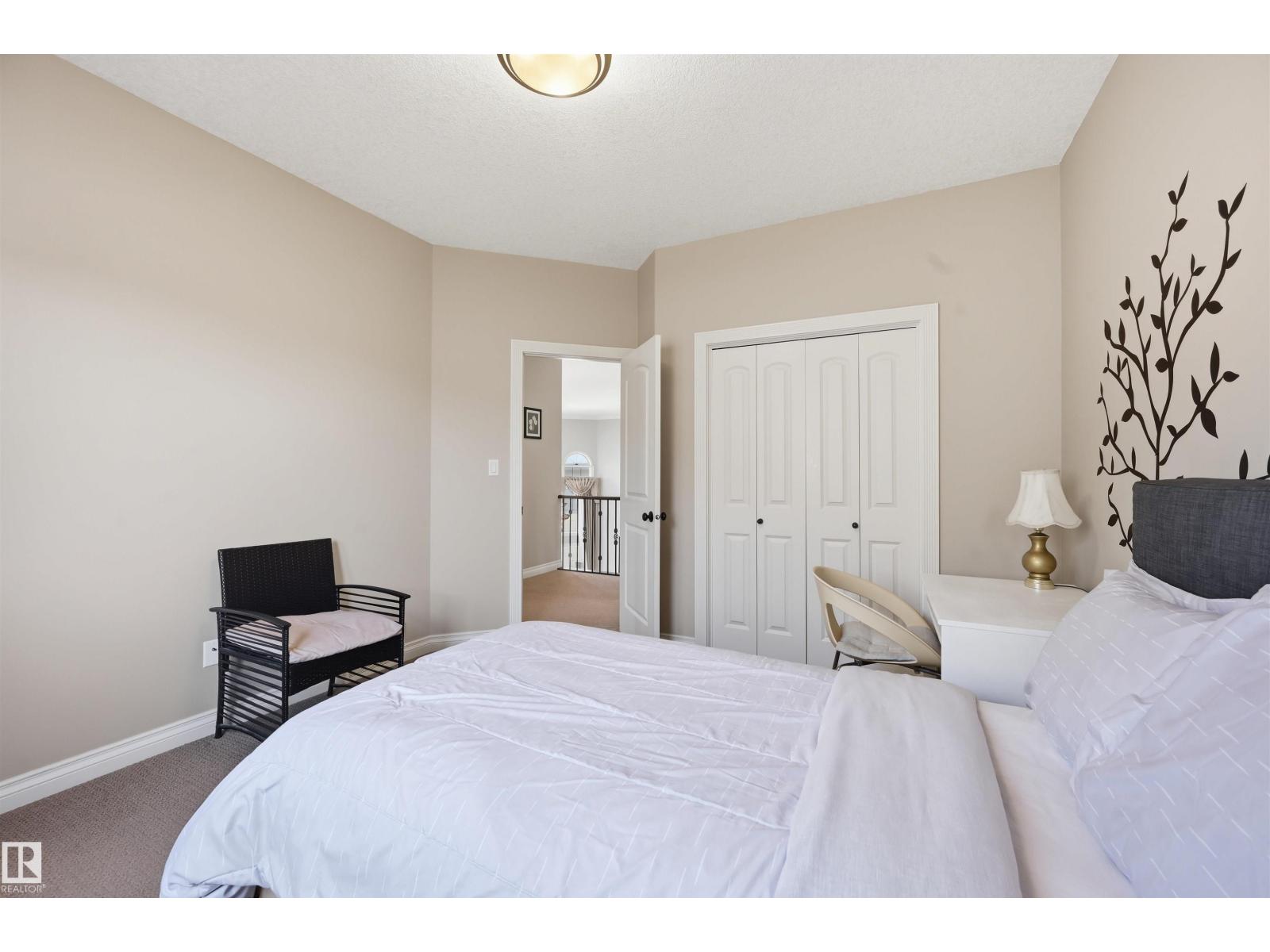 831 HOLLANDS LANDING LD NW, Edmonton