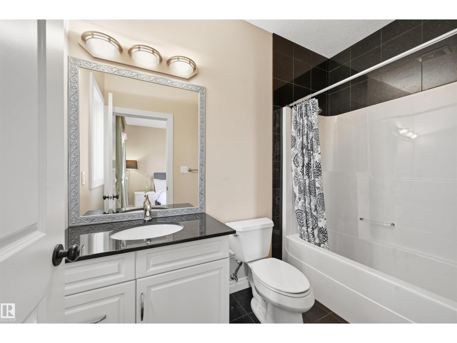 831 HOLLANDS LANDING LD NW, Edmonton