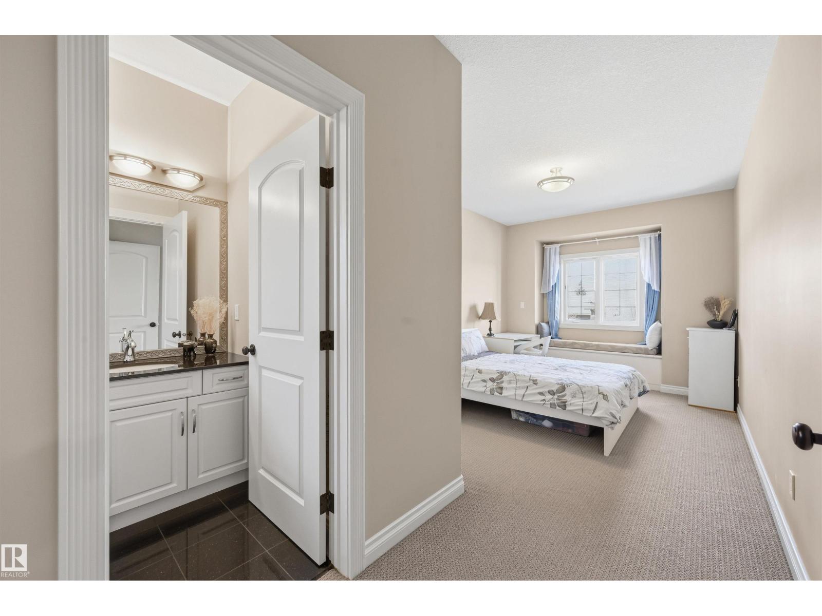 831 HOLLANDS LANDING LD NW, Edmonton