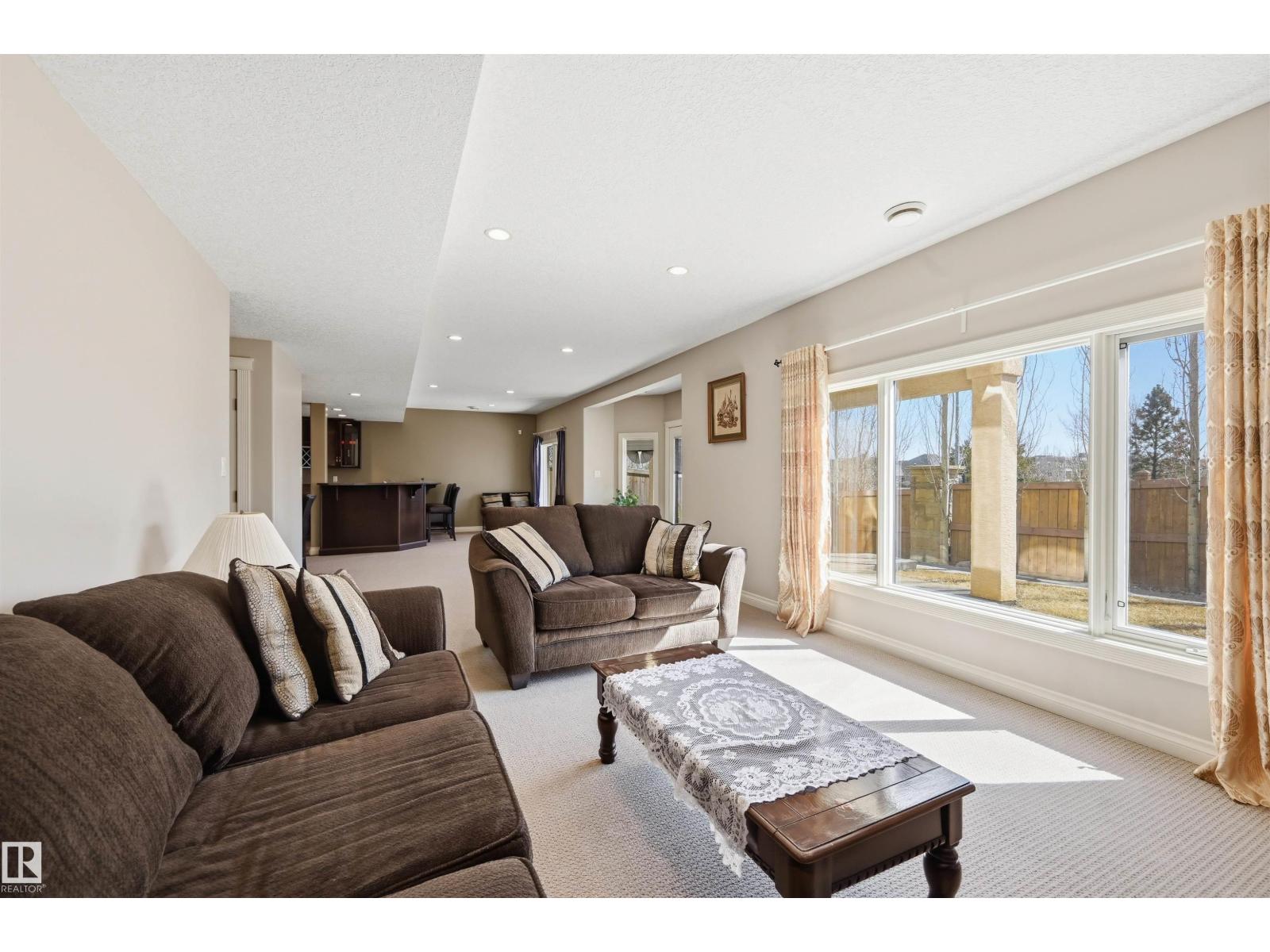 831 HOLLANDS LANDING LD NW, Edmonton