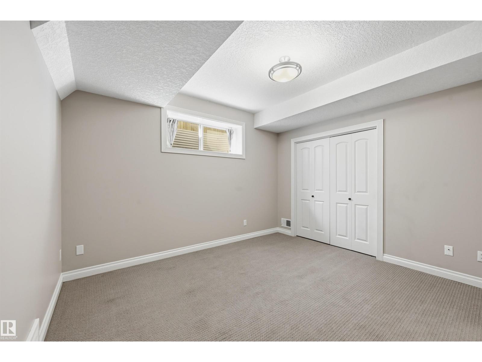 831 HOLLANDS LANDING LD NW, Edmonton