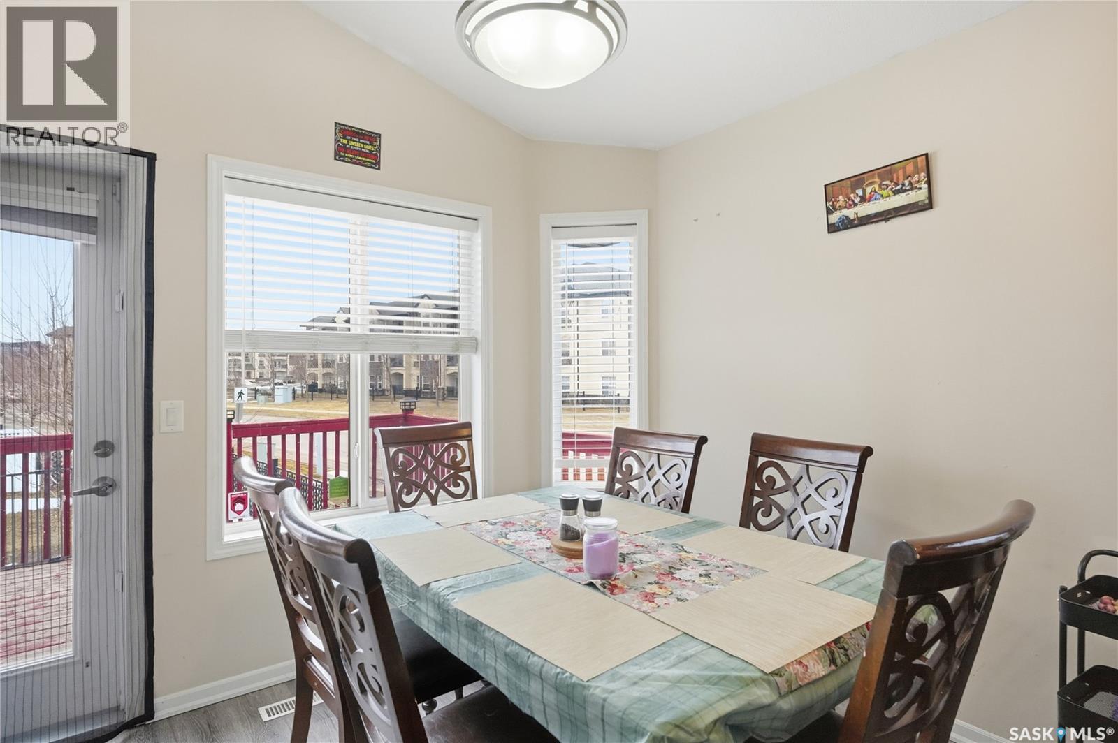 102 WHALLEY CRESCENT - 11