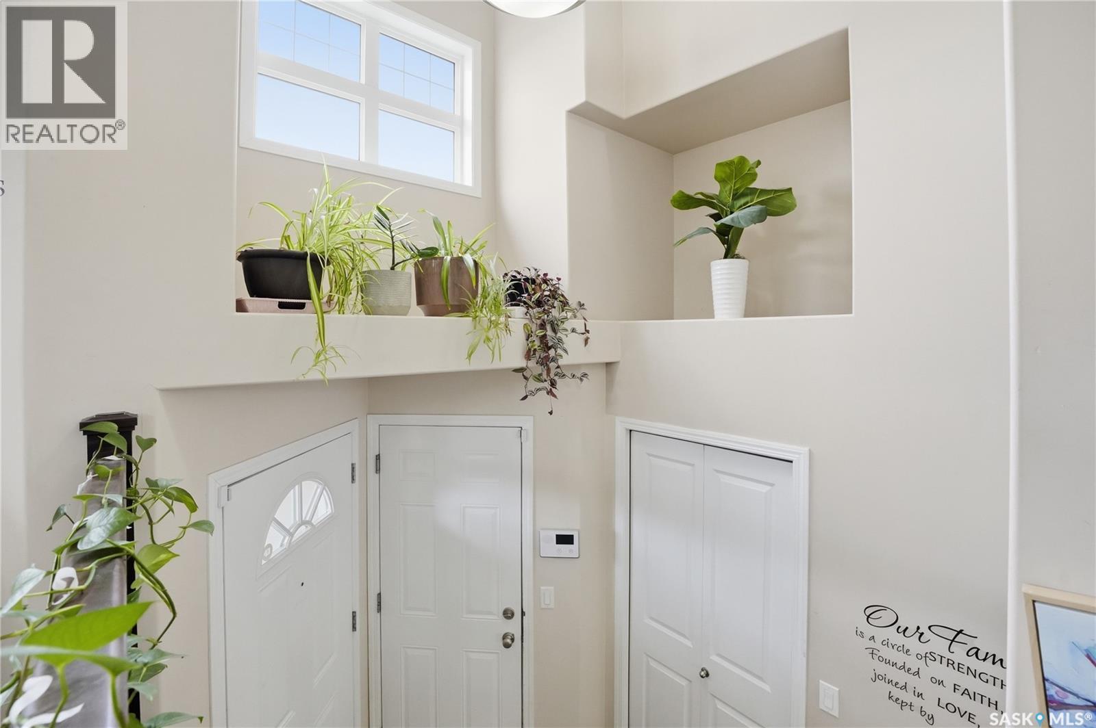 102 WHALLEY CRESCENT - 21