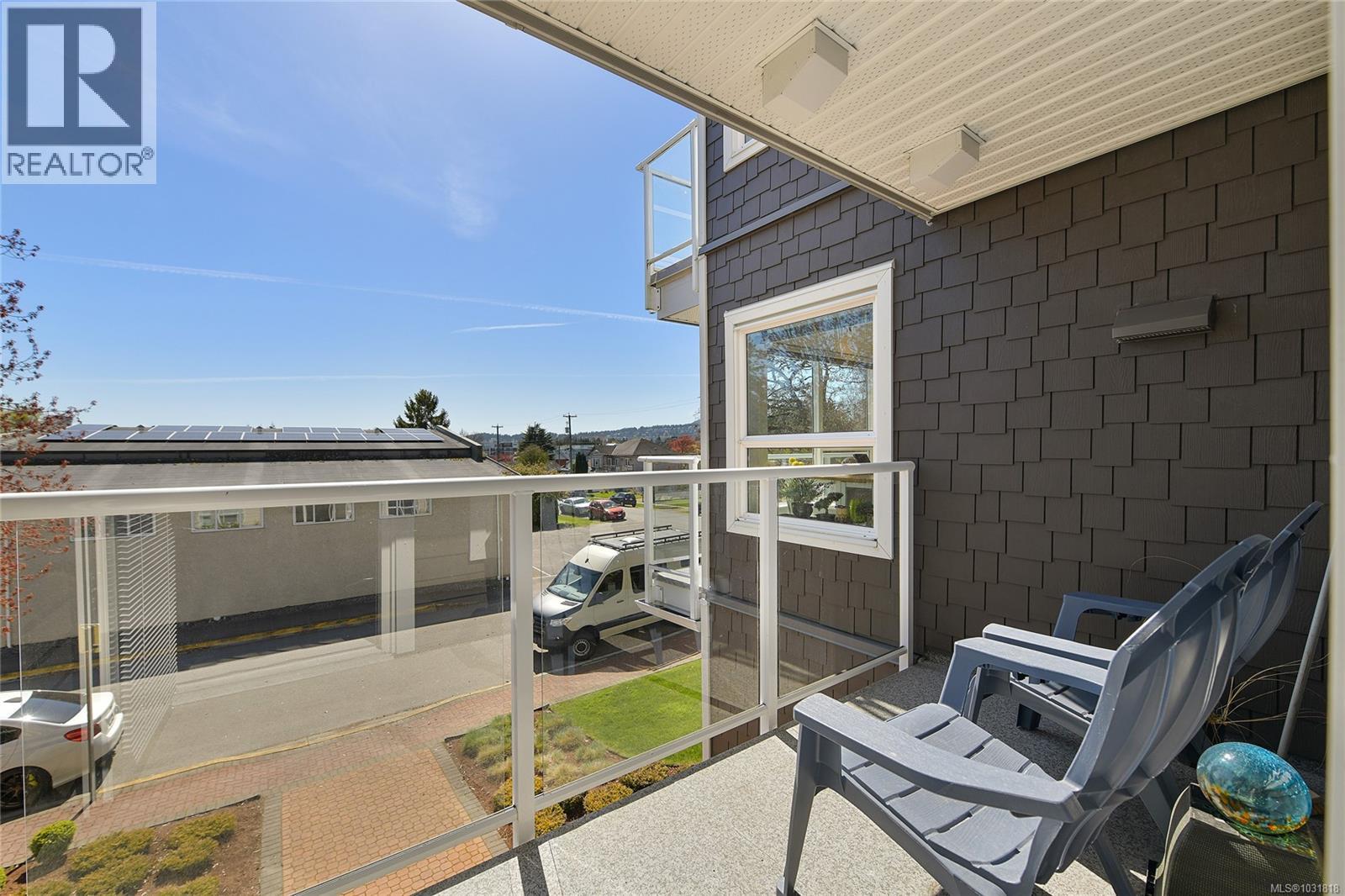 #203 2440 OAKVILLE AVE - 25