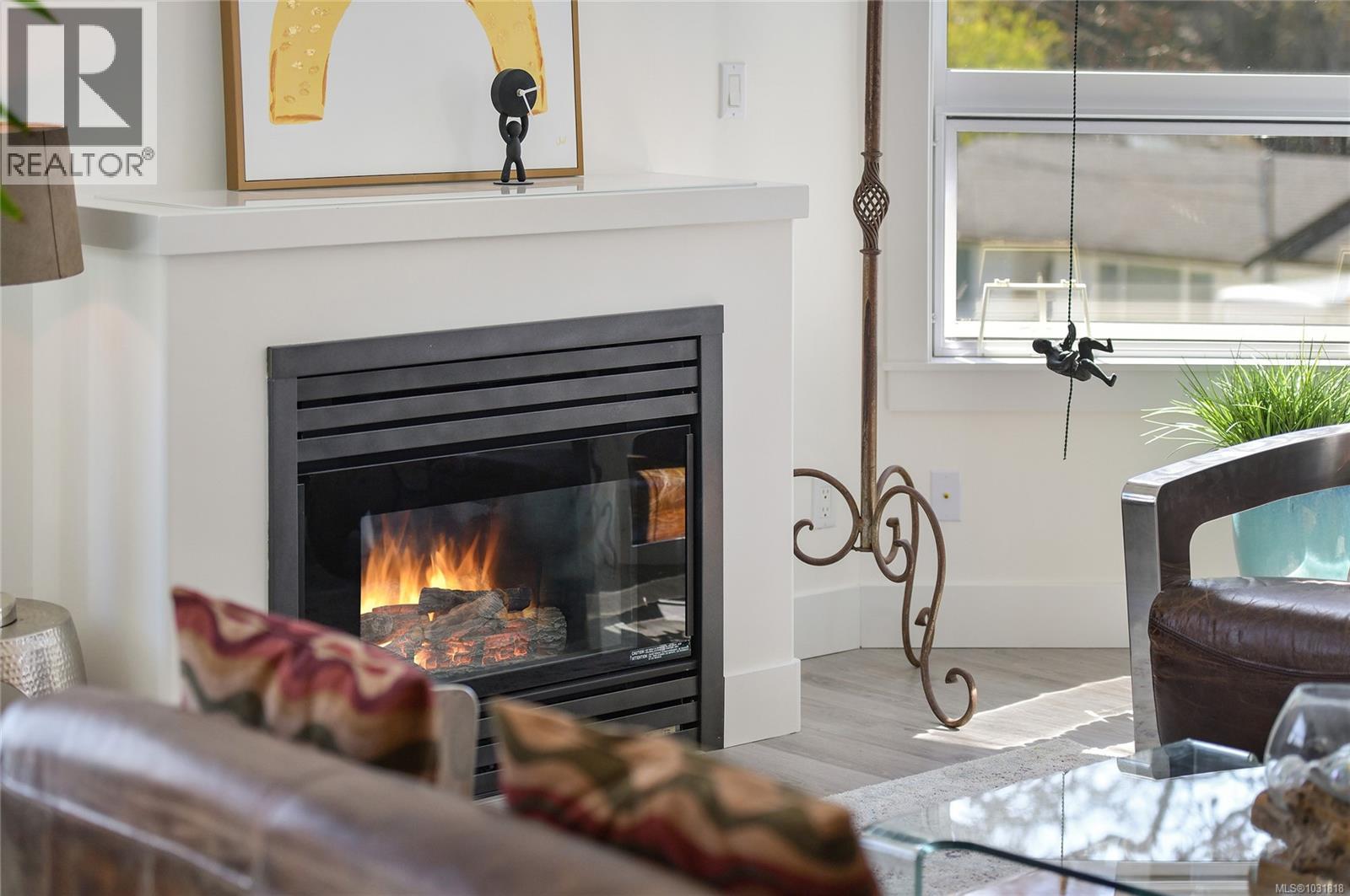 #203 2440 OAKVILLE AVE - 8