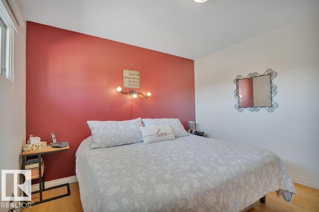 15982 110B AV NW, Edmonton