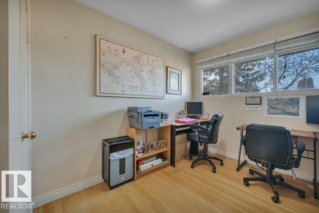 15982 110B AV NW, Edmonton