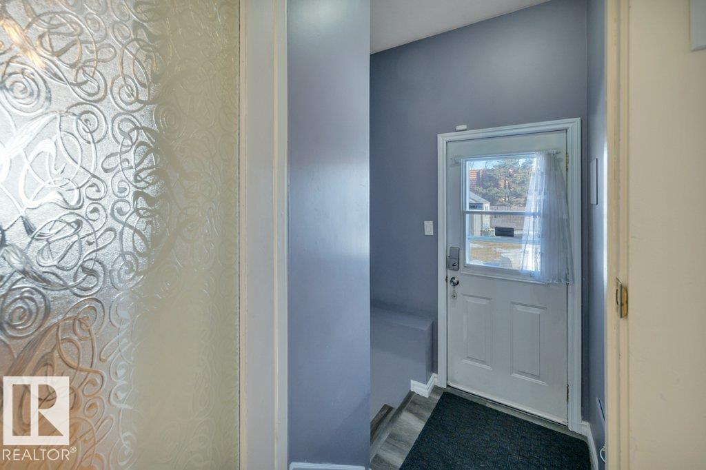 15982 110B AV NW, Edmonton