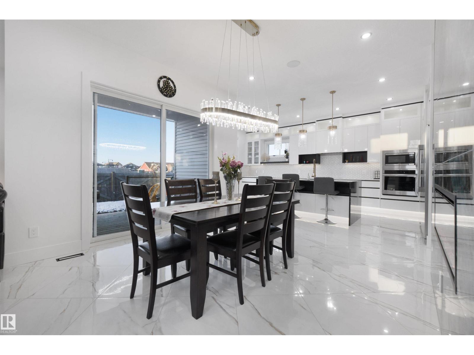 3904 GINSBURG CR NW, Edmonton