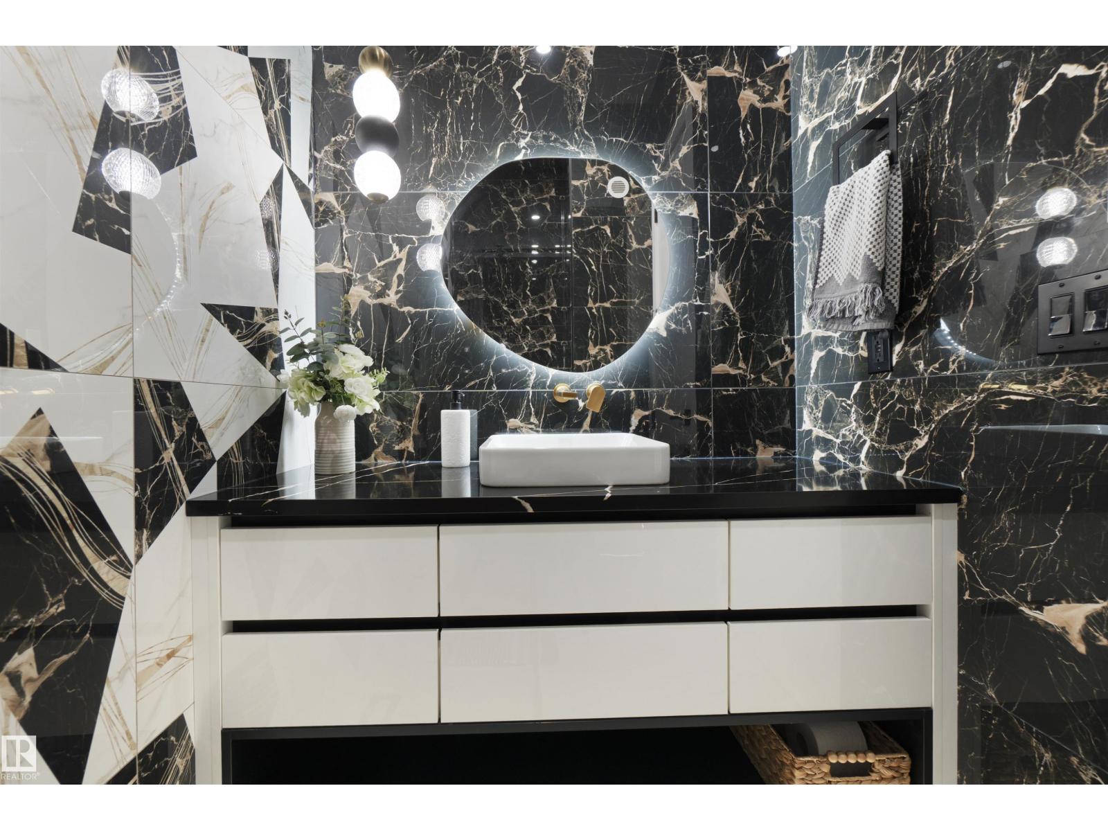 3904 GINSBURG CR NW, Edmonton