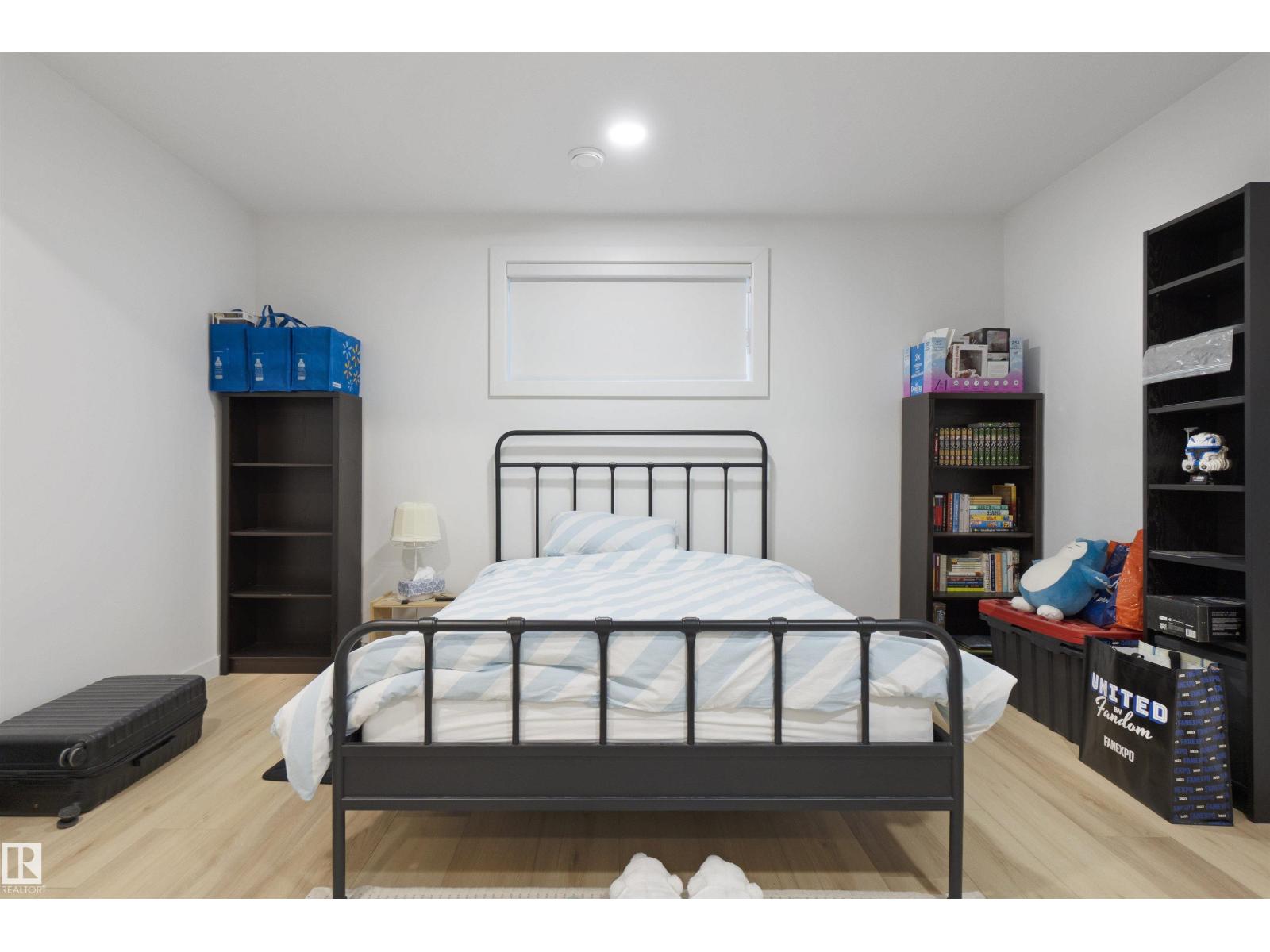 3904 GINSBURG CR NW, Edmonton