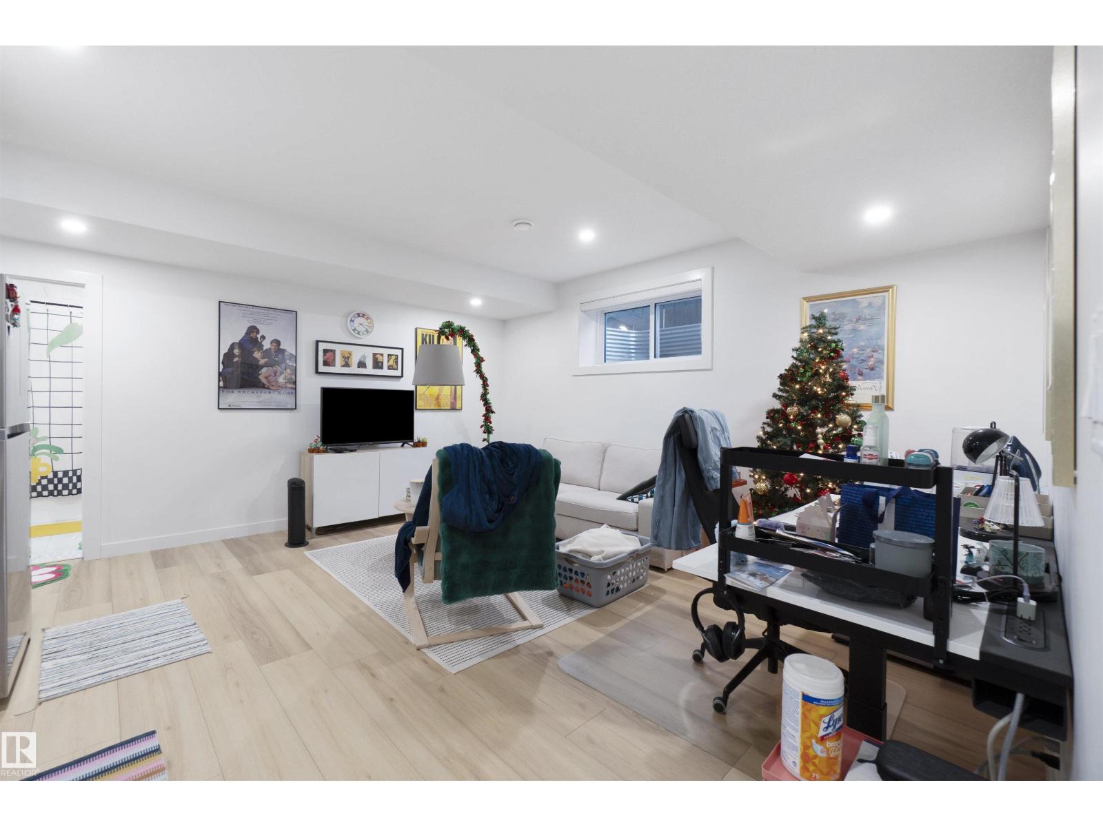 3904 GINSBURG CR NW, Edmonton