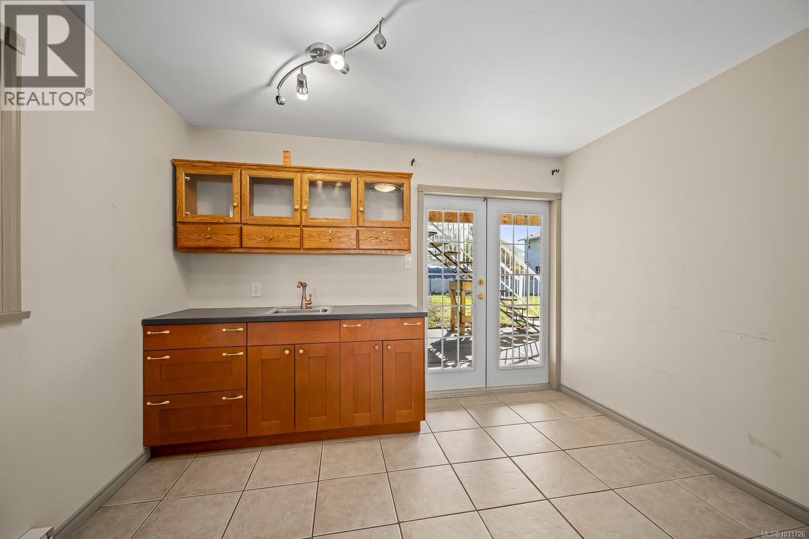 584 TORRENCE RD - 10