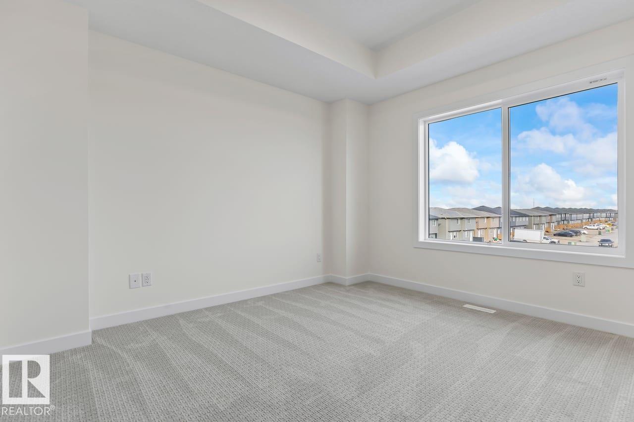 42 CORNER GLEN MR NE - 37