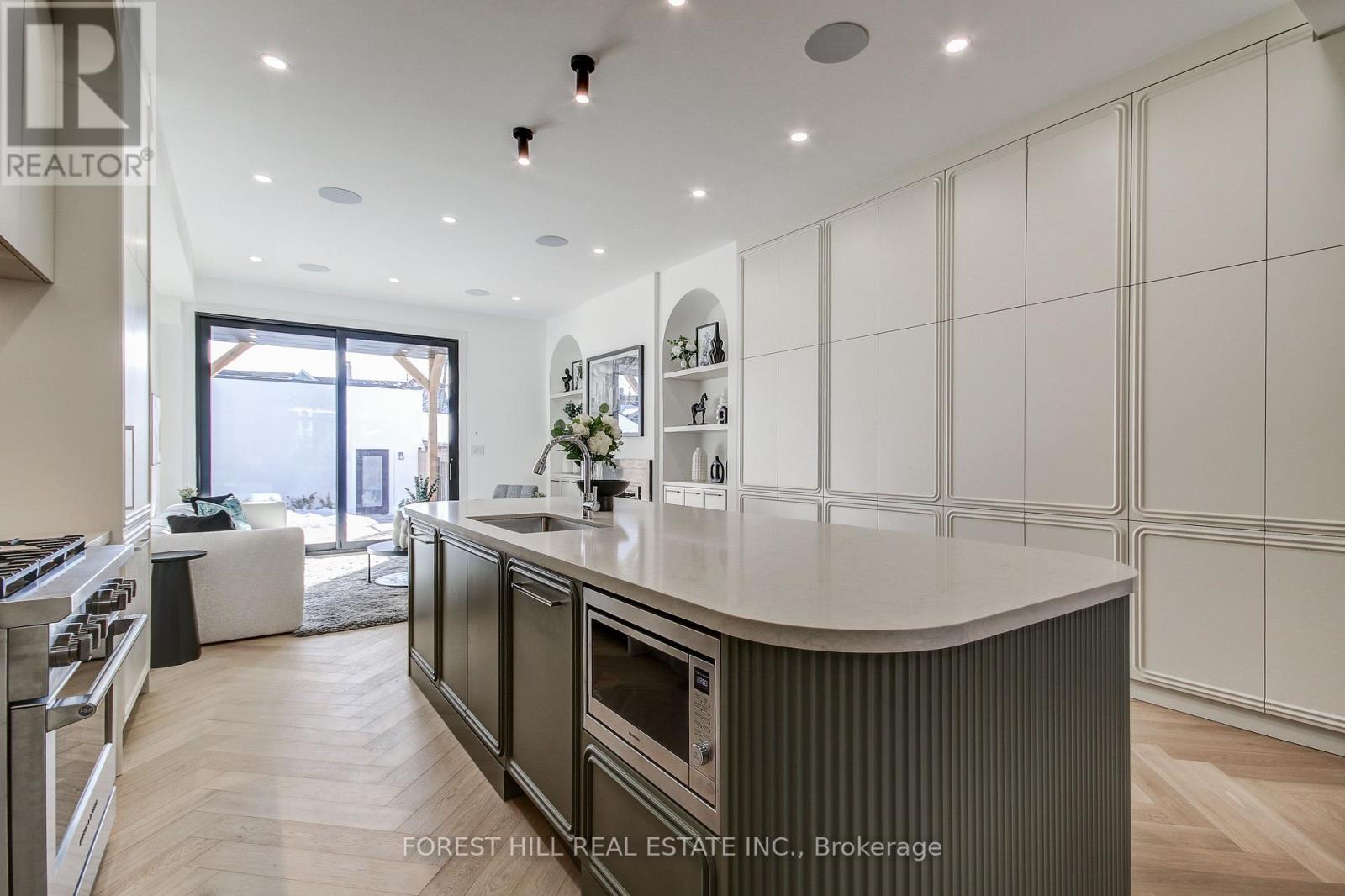 21 FOXLEY STREET - 8