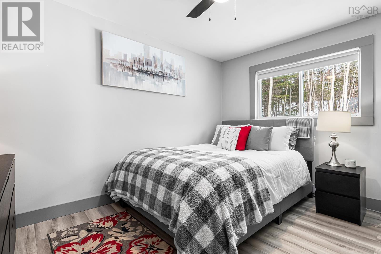 Property 40 of 42 of 69 Pinetree Crescent