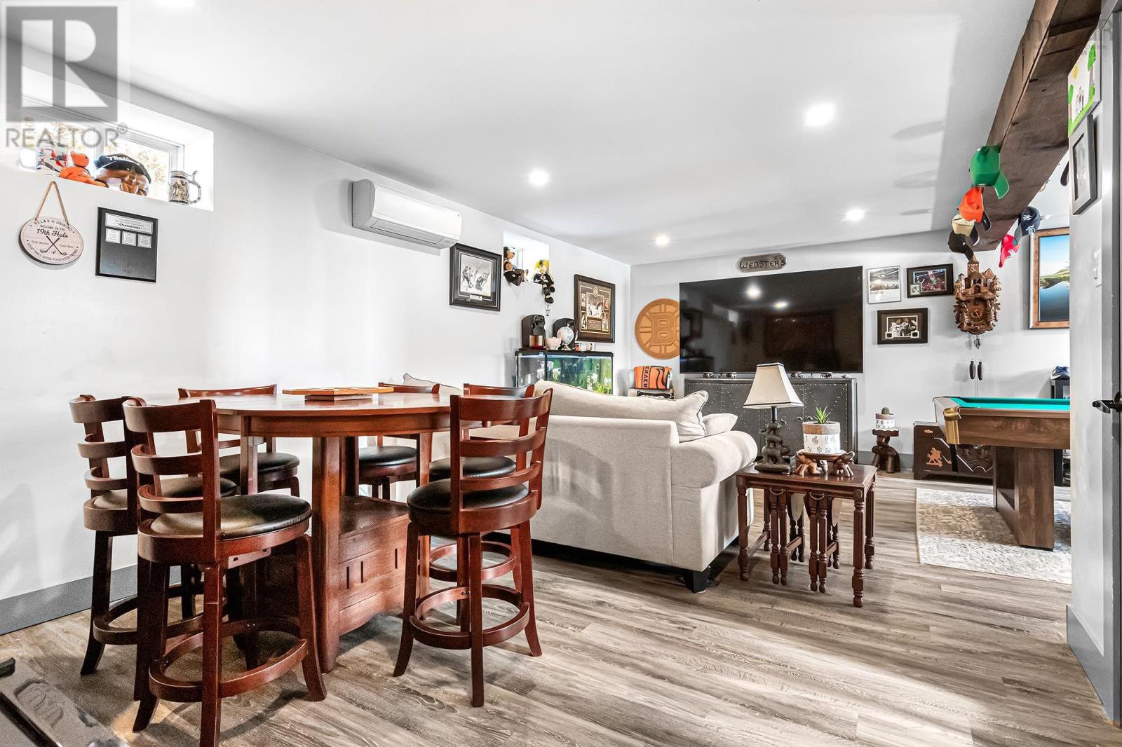 Property 33 of 42 of 69 Pinetree Crescent