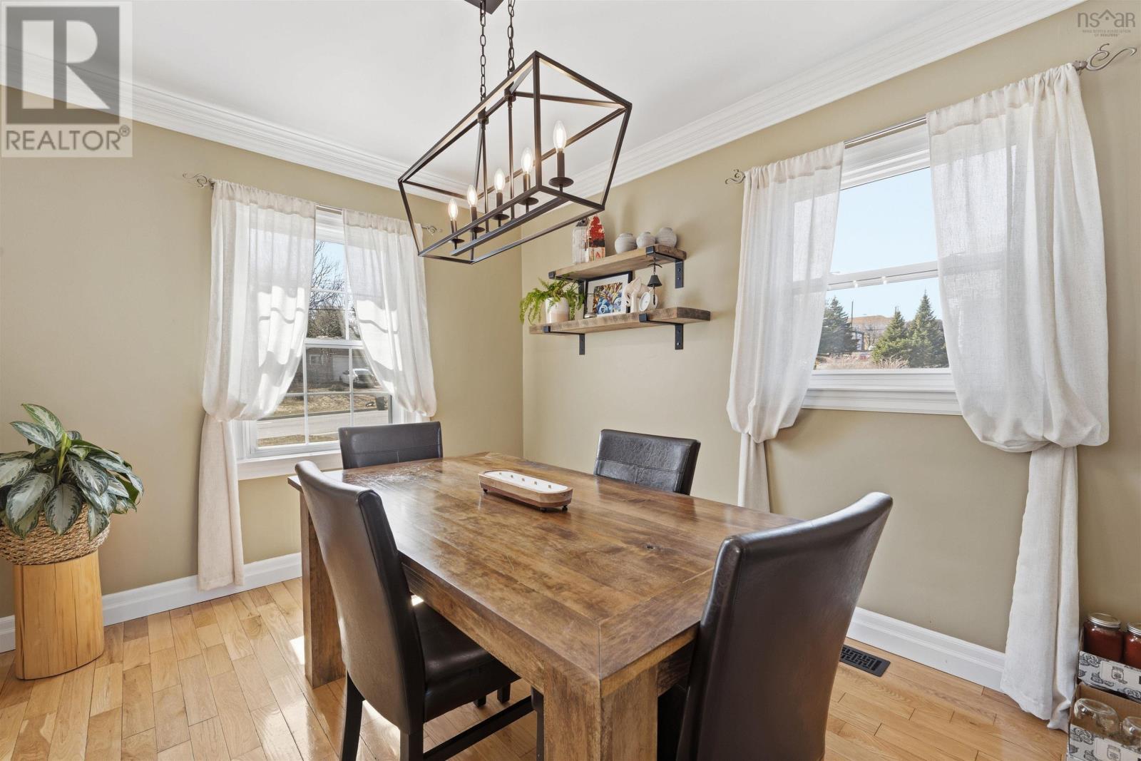 Property 34 of 50 of 21 Walker Street