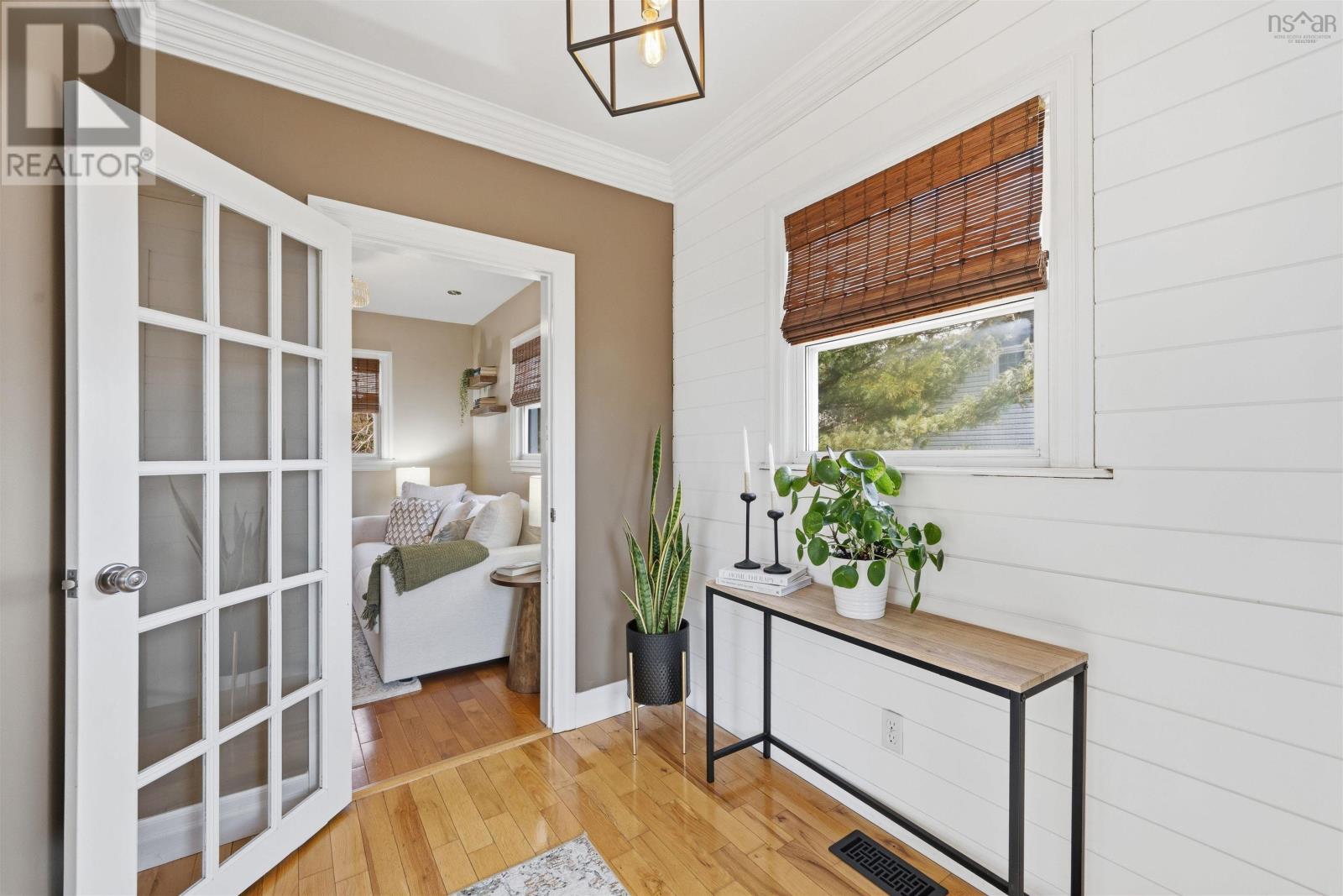 Property 3 of 50 of 21 Walker Street