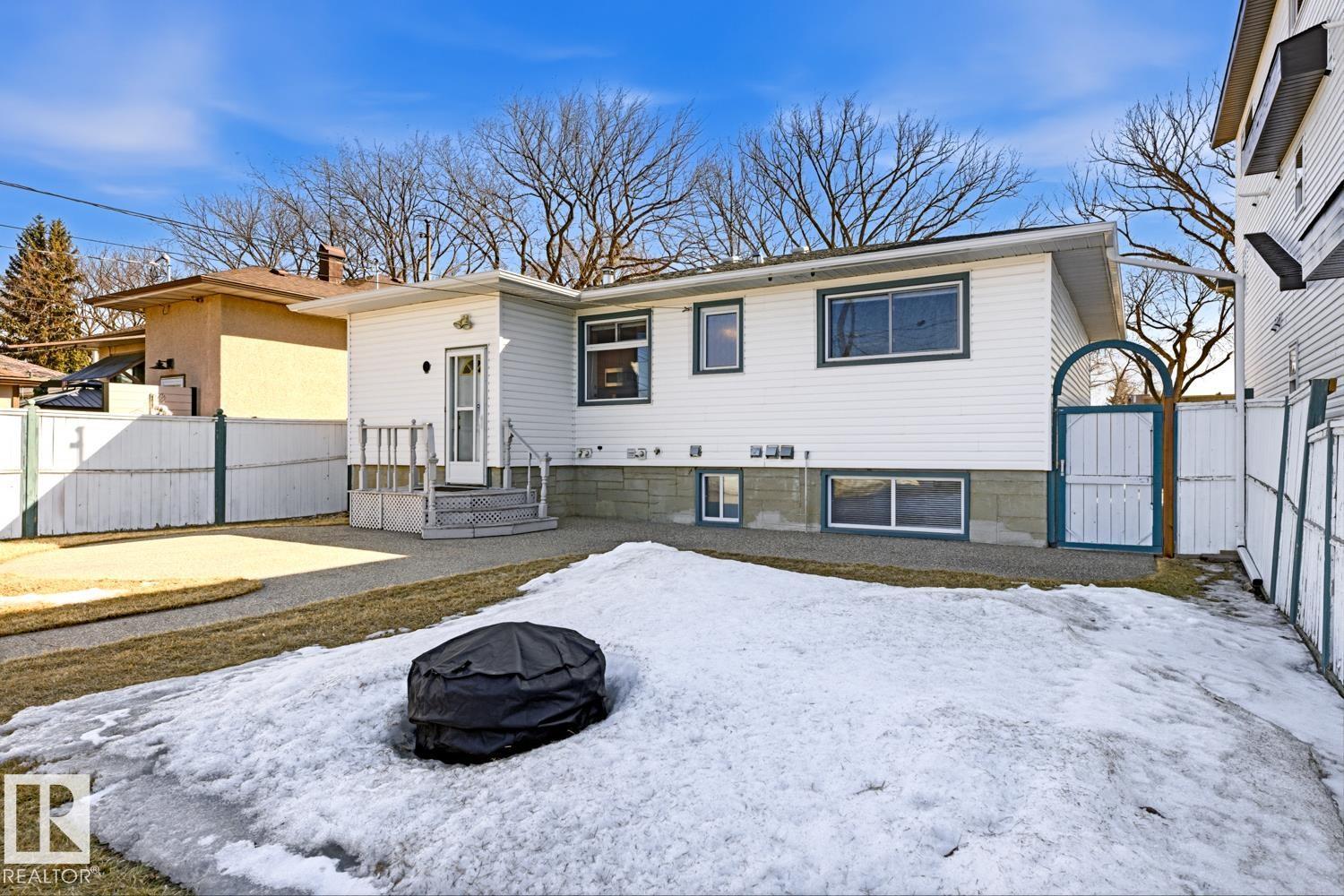 10612 79 ST NW - 24