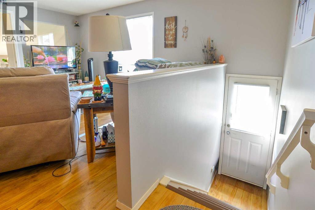 #4 33 STONEGATE DRIVE NW - 15