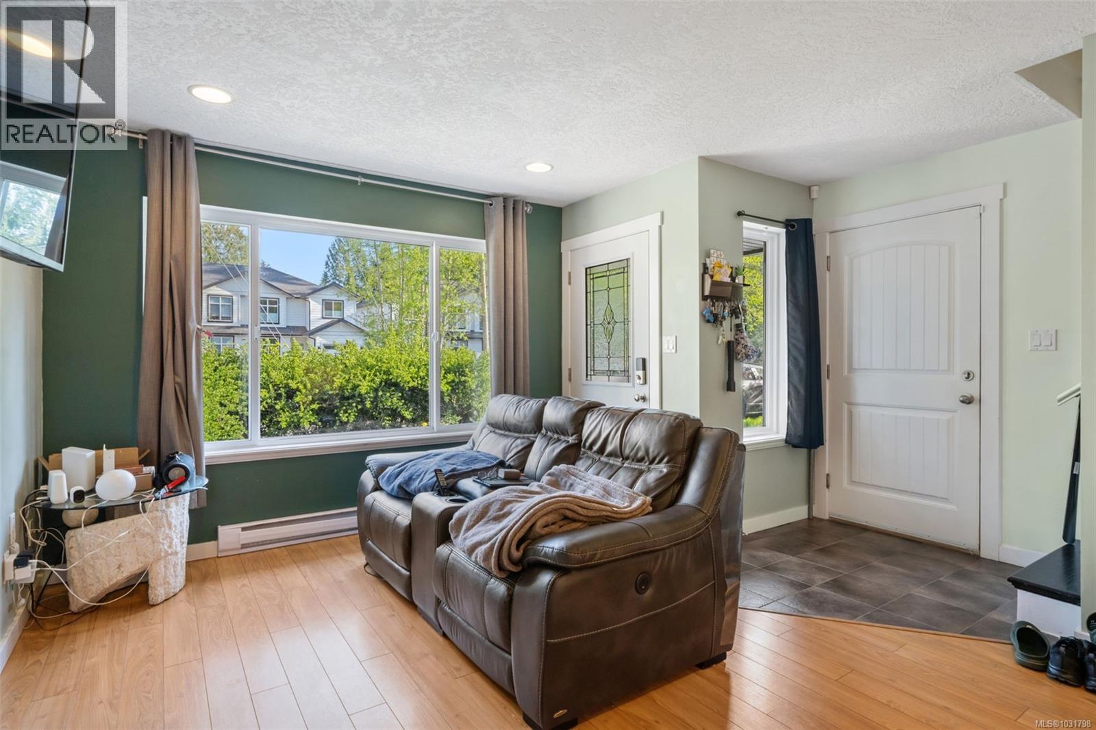  6896 Beaton Road, Sooke