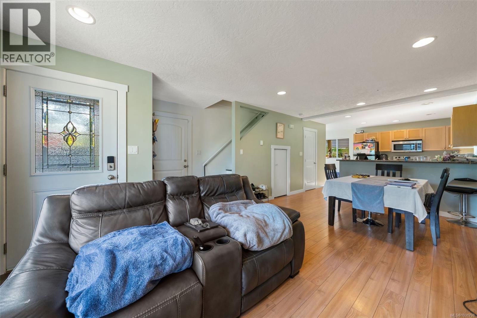 6896 Beaton Road, Sooke