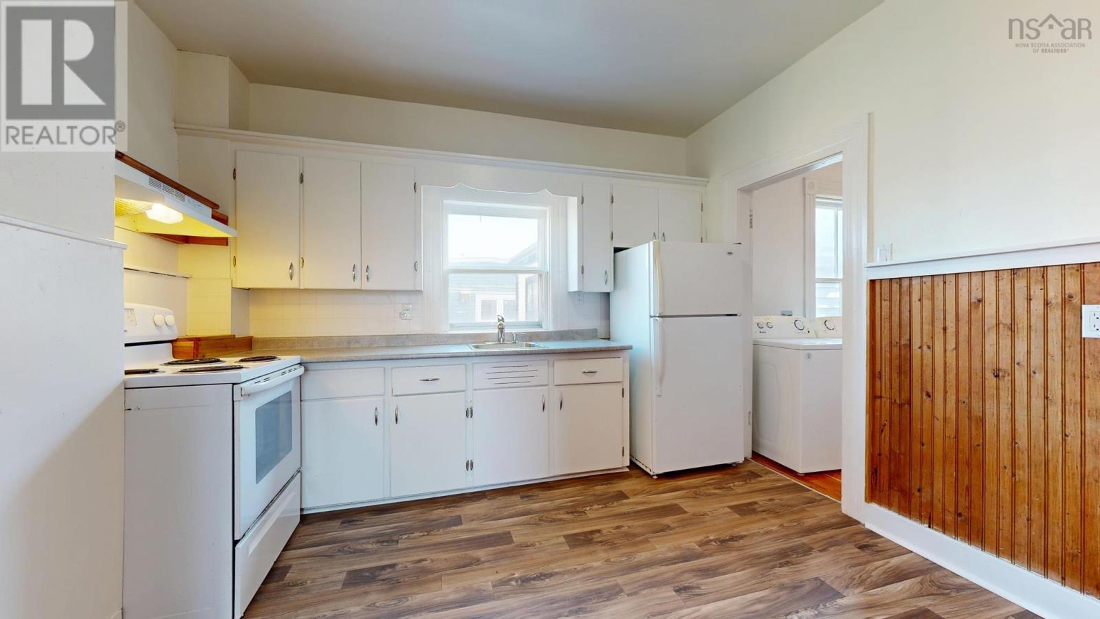 2683-2687 FULLER TERRACE - 13