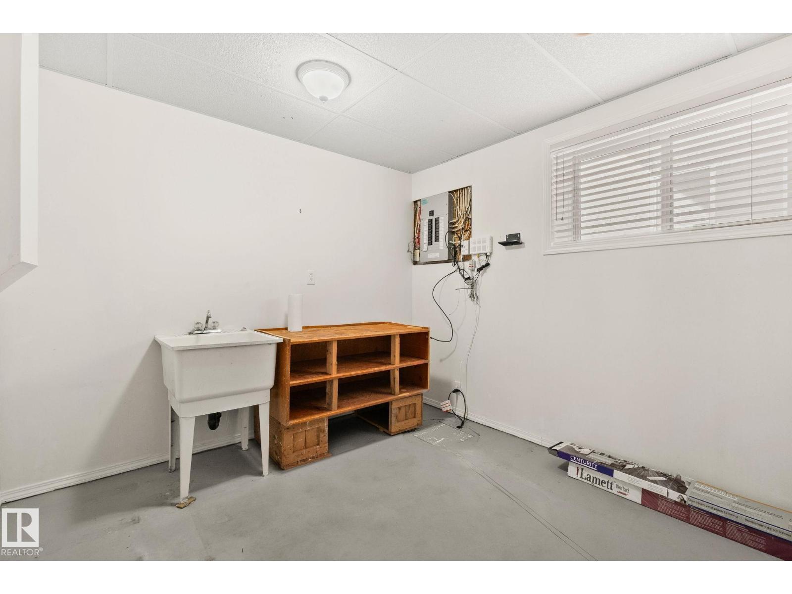 13818 131A AV NW, Edmonton