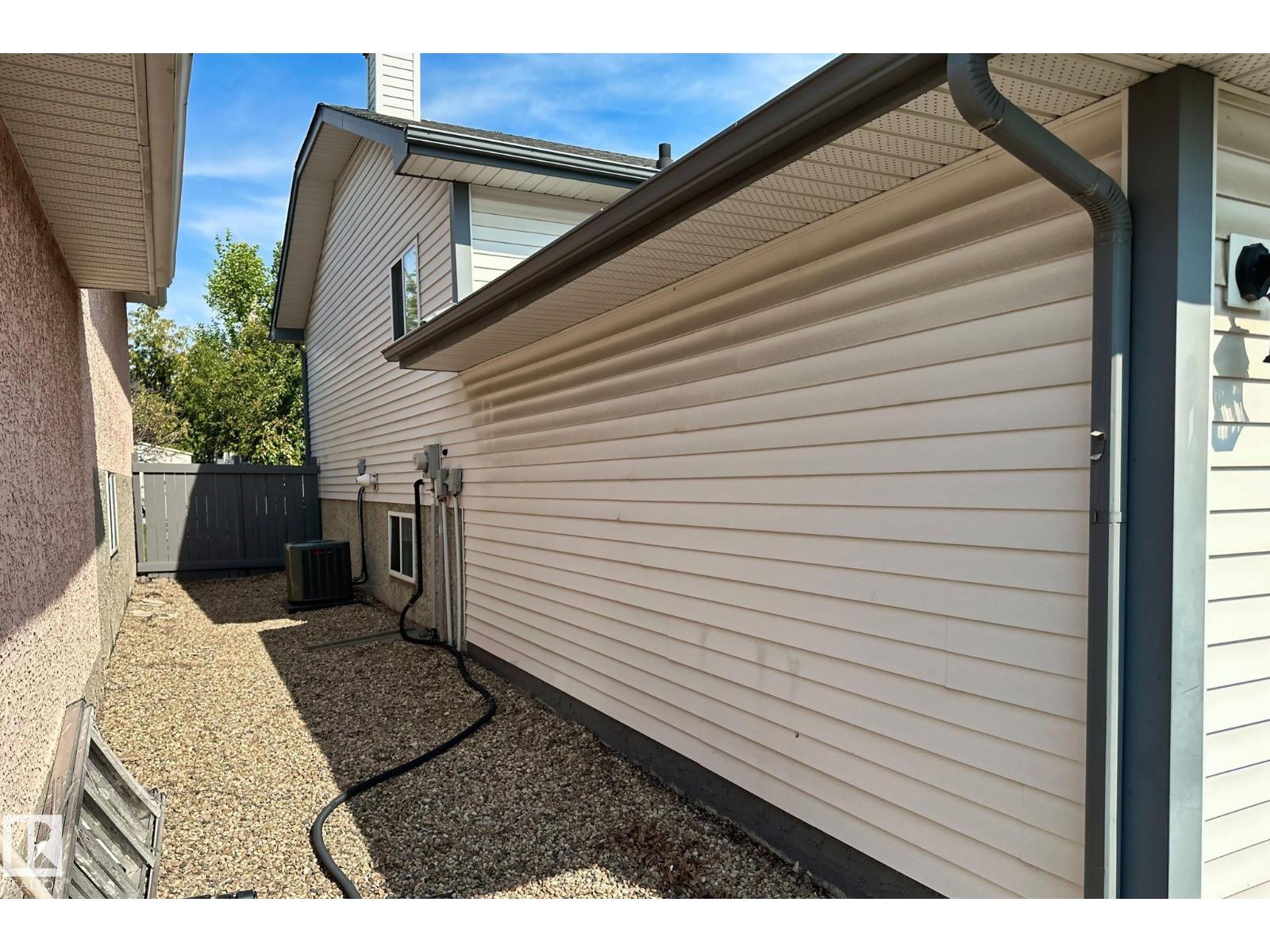 13818 131A AV NW, Edmonton