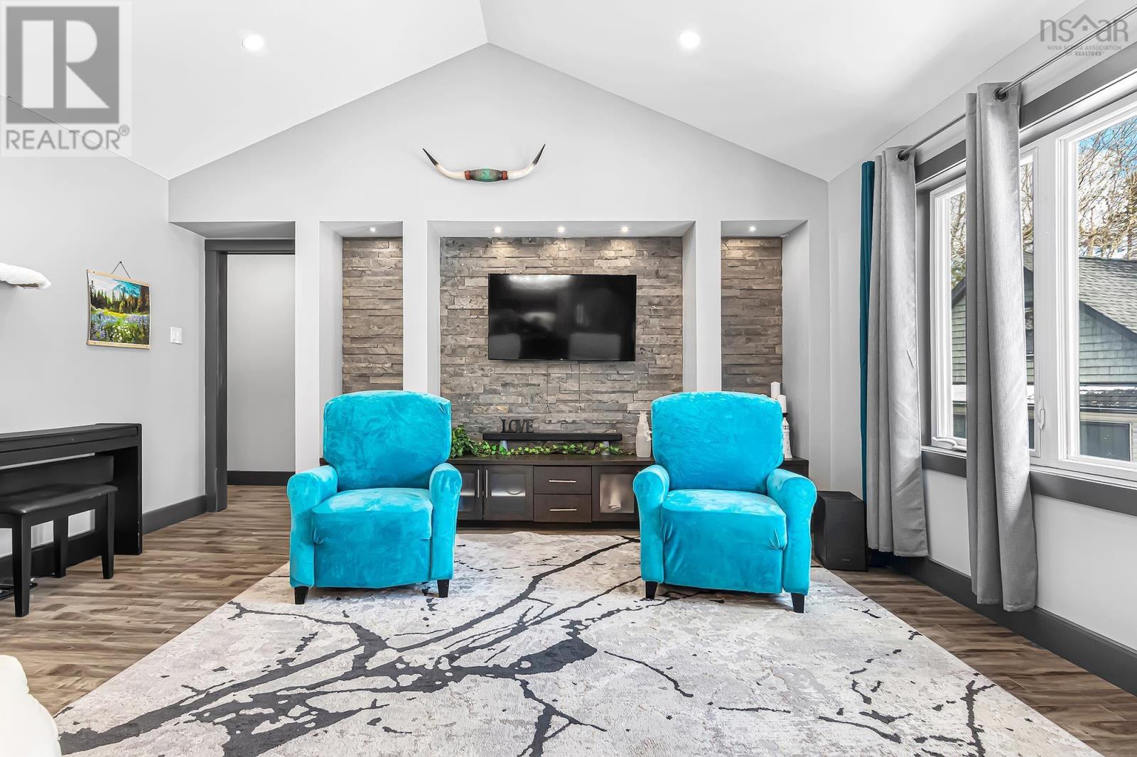 Property 24 of 50 of 266 Kernwood Drive